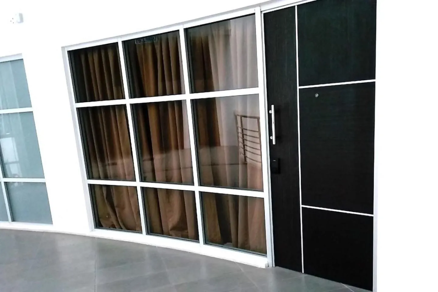 3-Bed Executive Suite, RumahKu @CEO