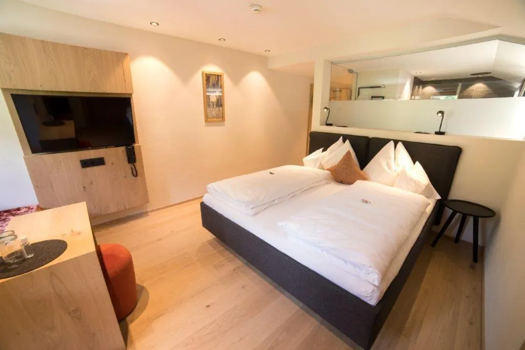 Bed in Hotel Bradabella - Montafon