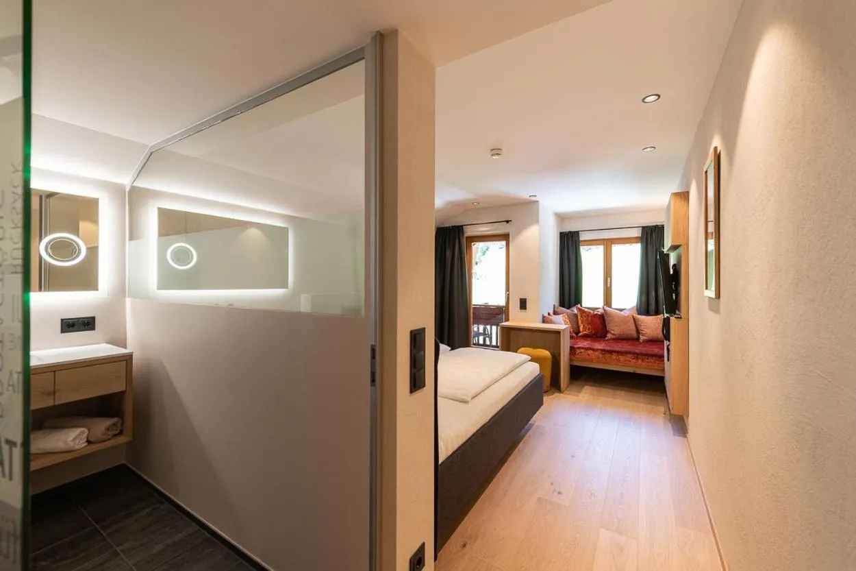 Bed in Hotel Bradabella - Montafon