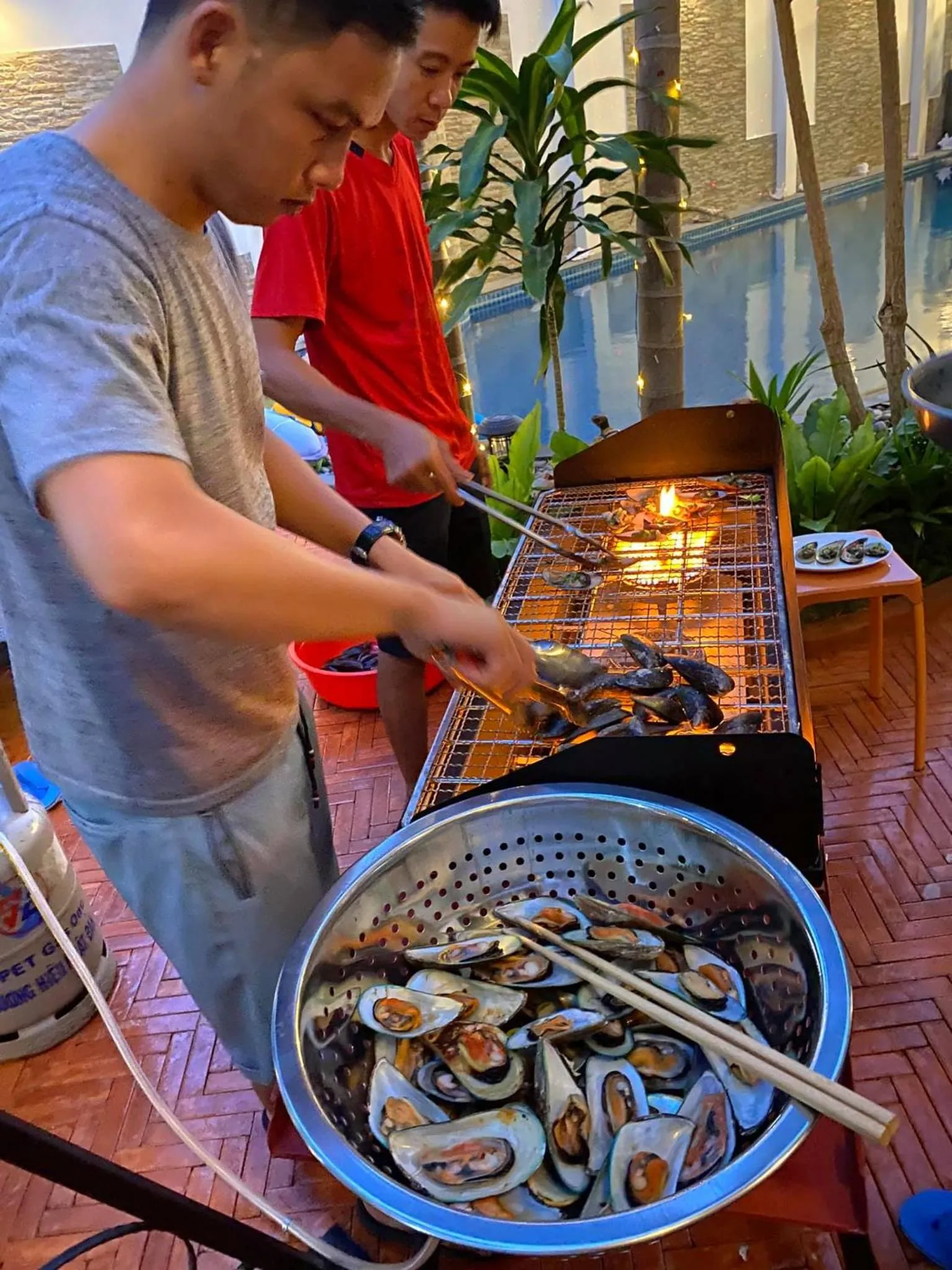 BBQ facilities in Qli Hotel Muine
