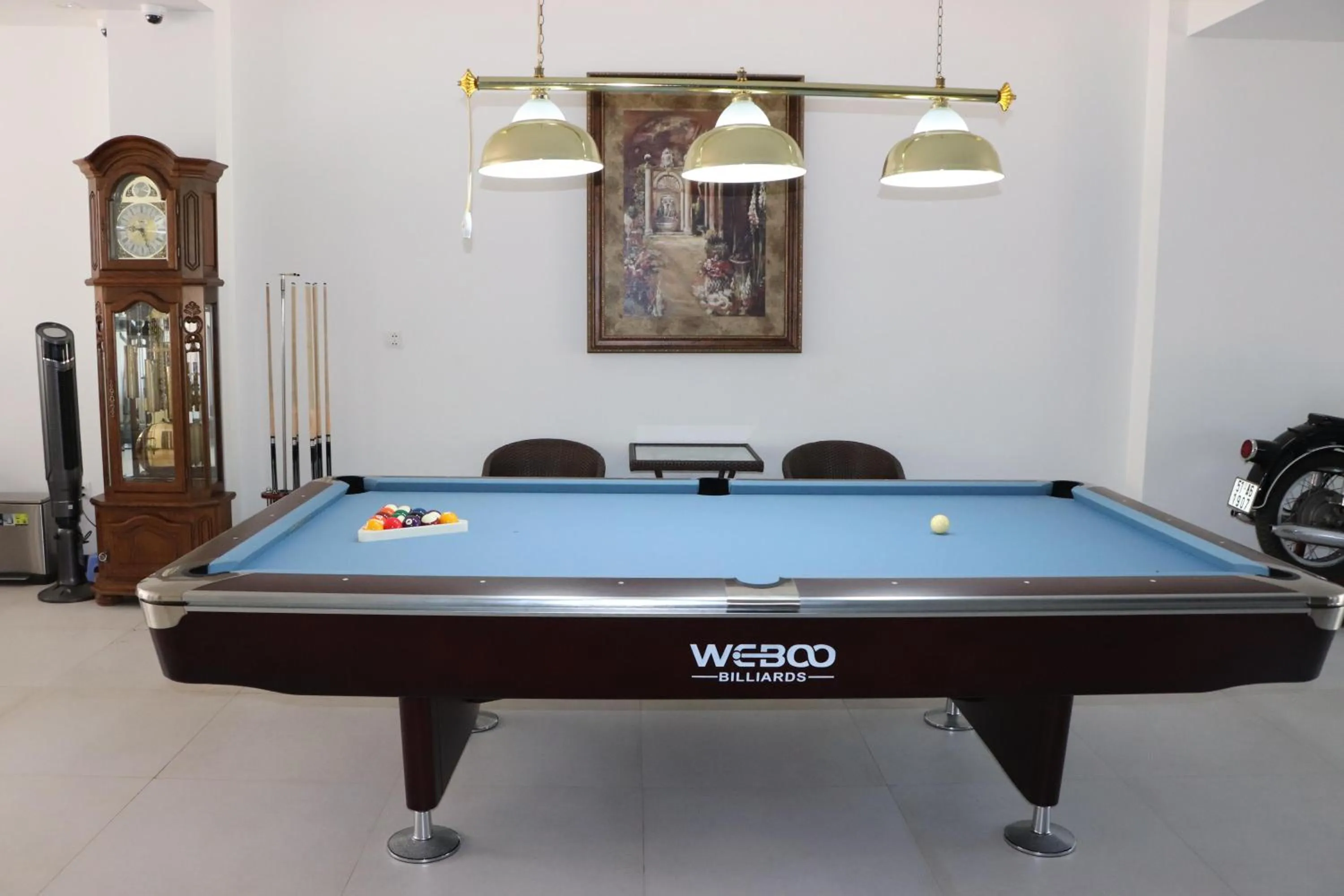 Billiard in Qli Hotel Muine