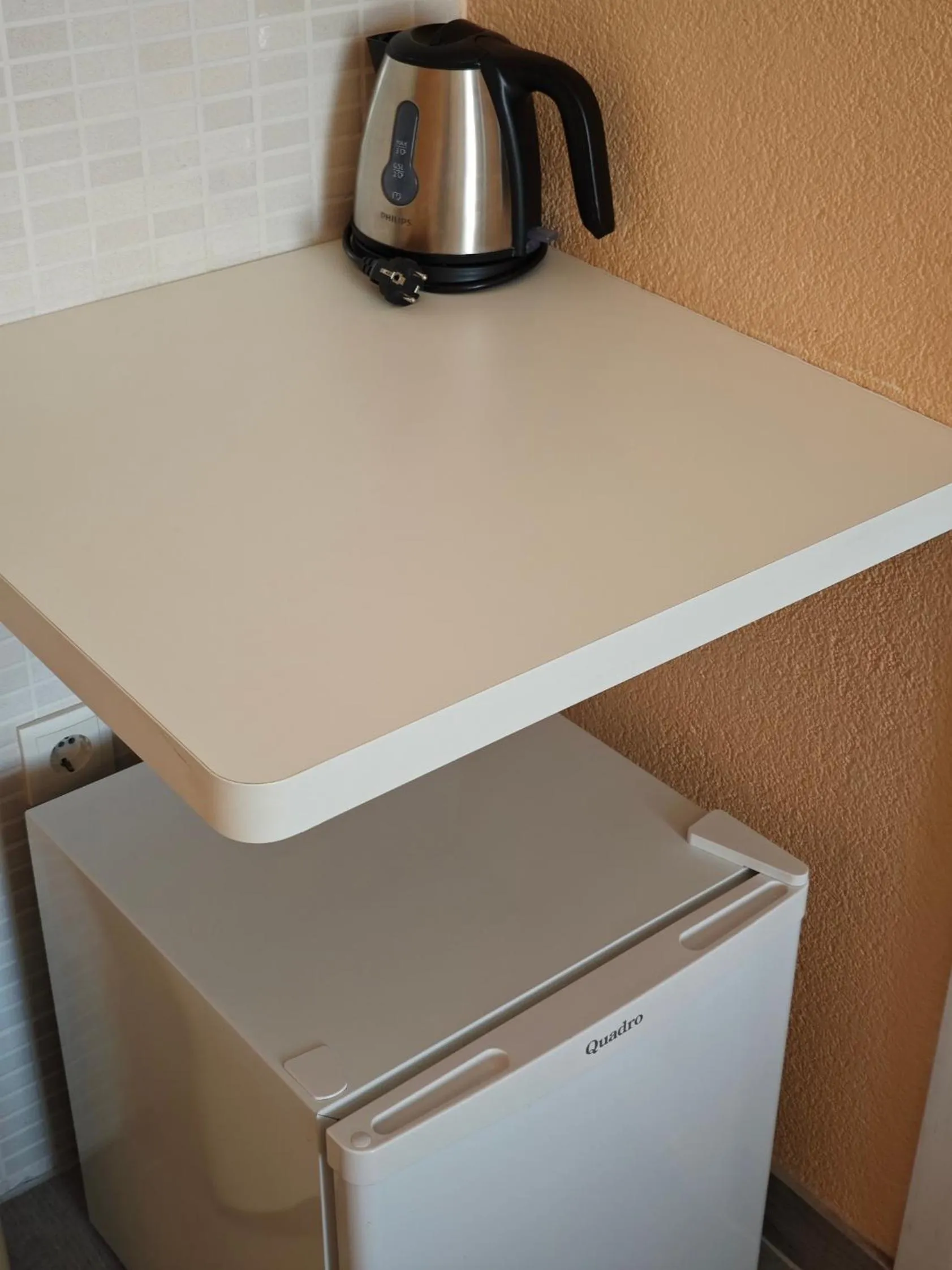 oven in Nirvana Rooms & Apartments