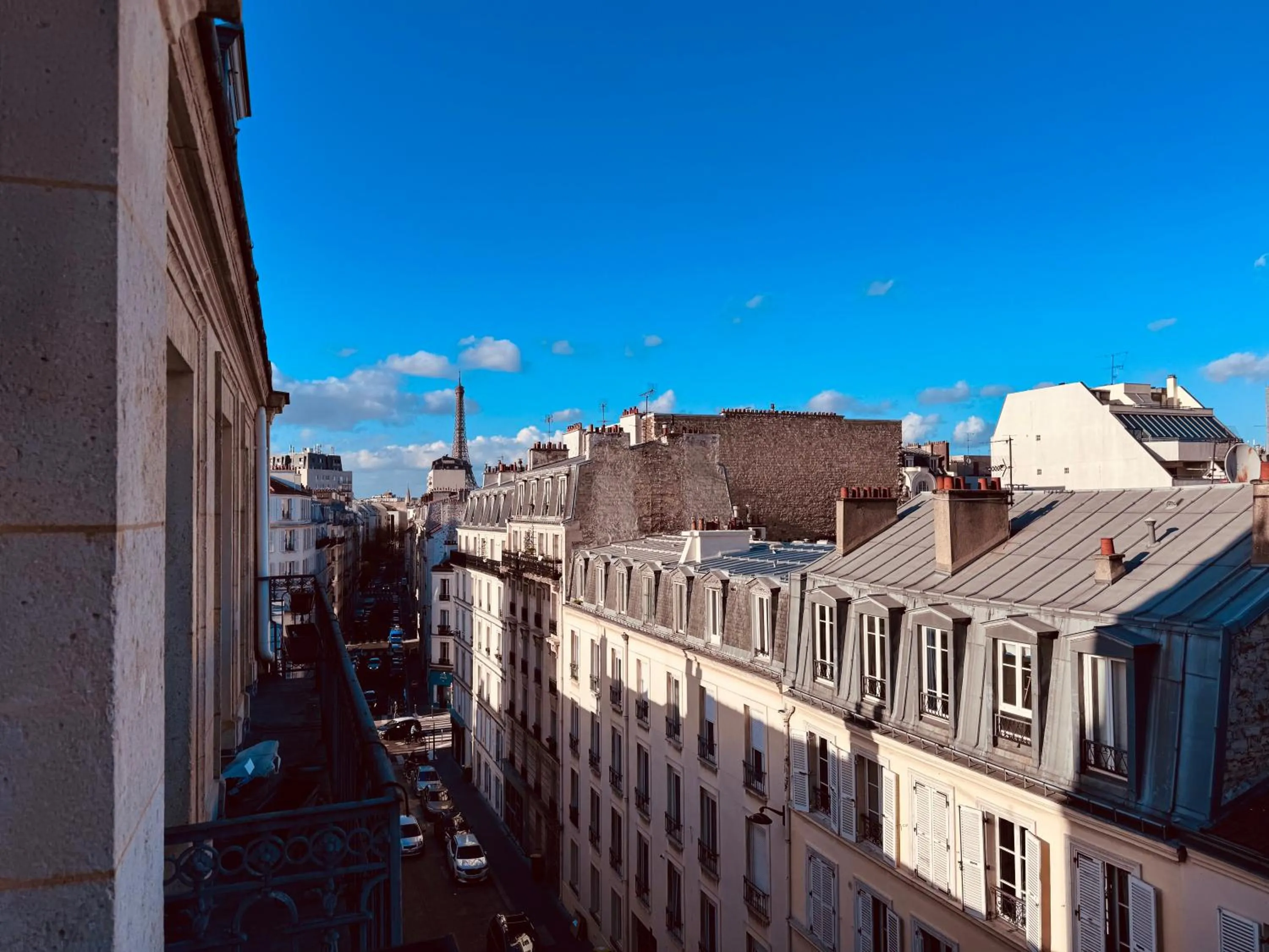 City view in Hôtel L'Amiral