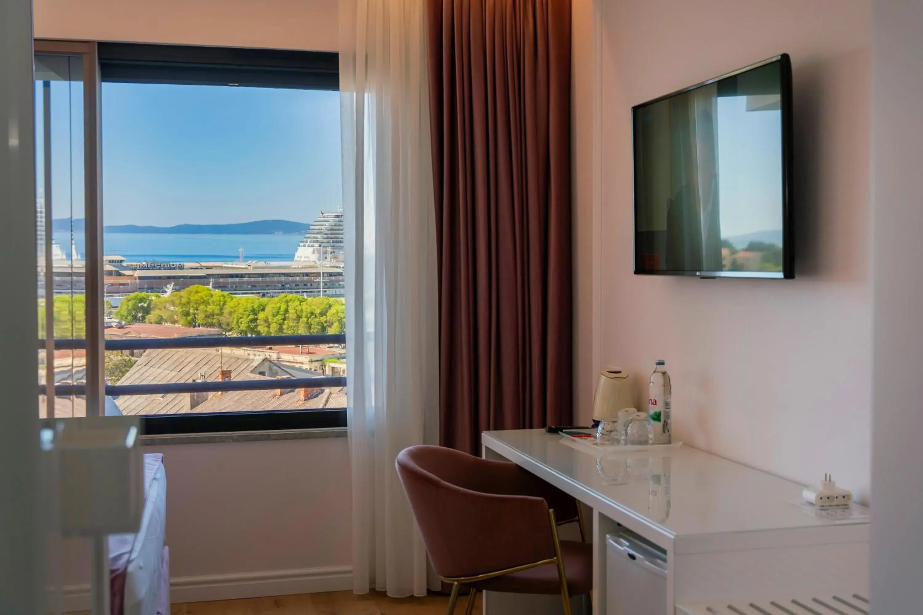 Sea view in Hotel Luxe Sea view in Hotel Luxe