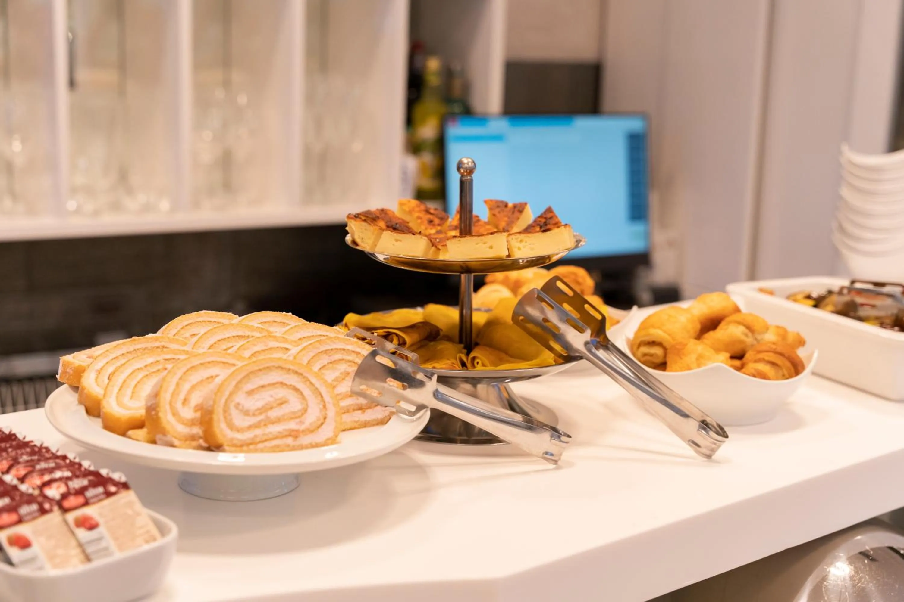 Breakfast in Hotel Luxe