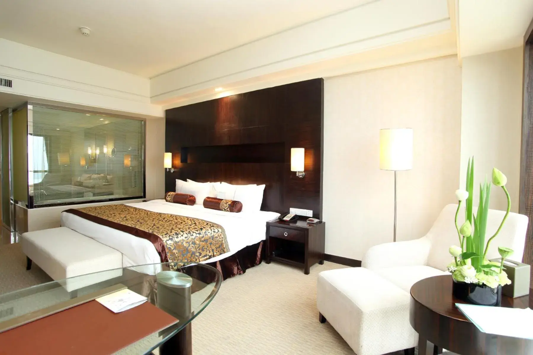 Photo of the whole room, Bed in Haiwaihai Grand Hotel Ma'anshan Photo of the whole room, Bed in Haiwaihai Grand Hotel Ma'anshan