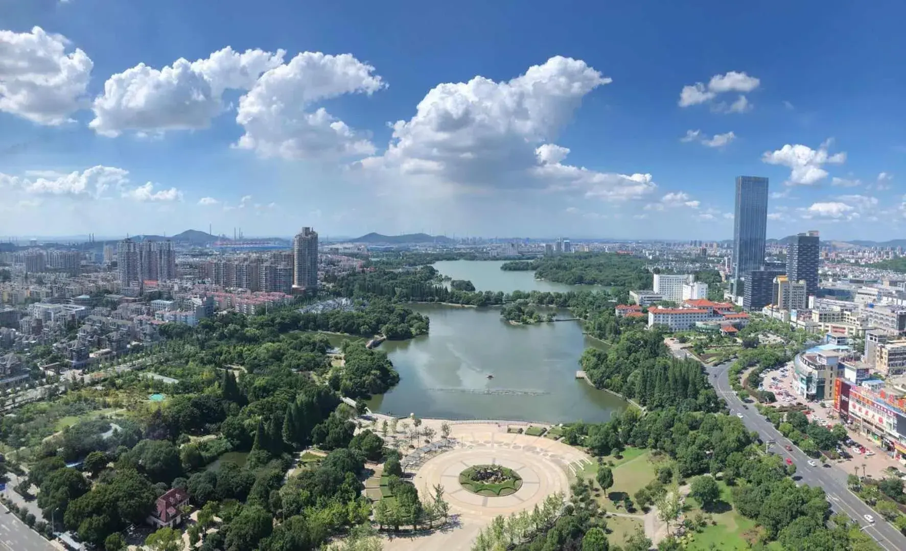 Lake view in Haiwaihai Grand Hotel Ma'anshan Lake view in Haiwaihai Grand Hotel Ma'anshan