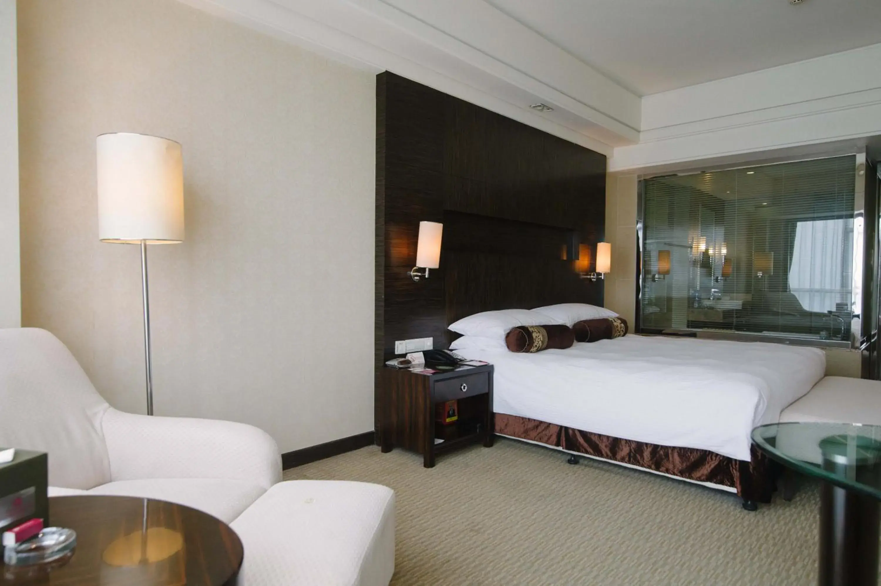 Bedroom, Bed in Haiwaihai Grand Hotel Ma'anshan Bedroom, Bed in Haiwaihai Grand Hotel Ma'anshan