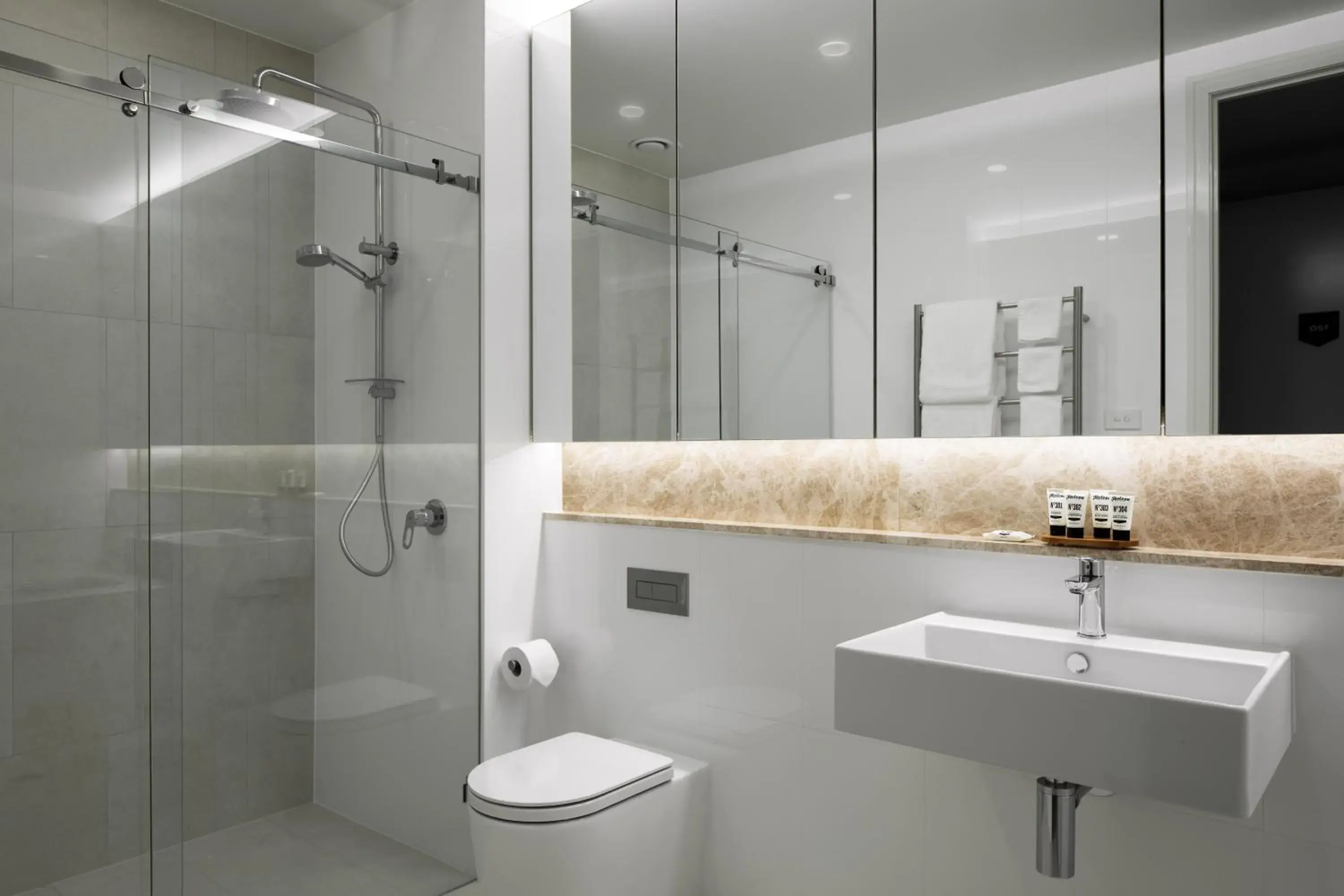 One-Bedroom Suite in Knightsbridge Canberra One-Bedroom Suite in Knightsbridge Canberra