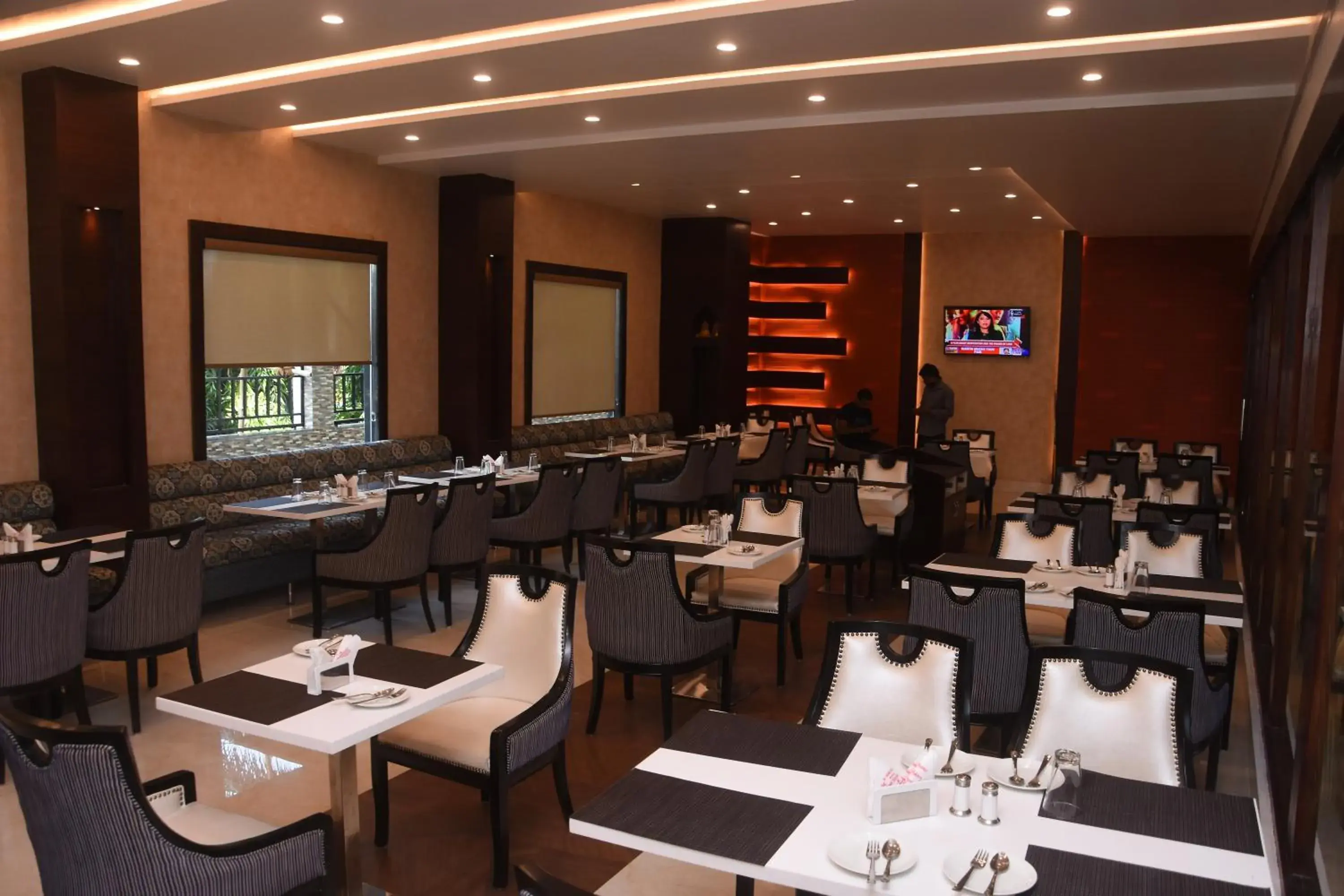 Restaurant/places to eat in Hotel Nand Residency Restaurant/places to eat in Hotel Nand Residency