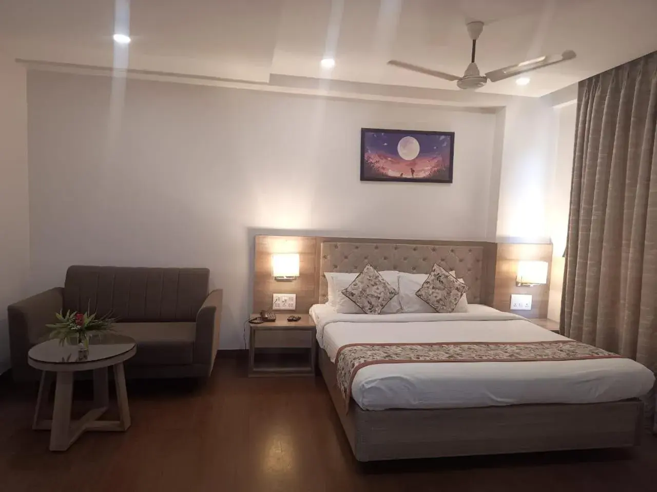Bedroom, Bed in Hotel Nand Residency Bedroom, Bed in Hotel Nand Residency