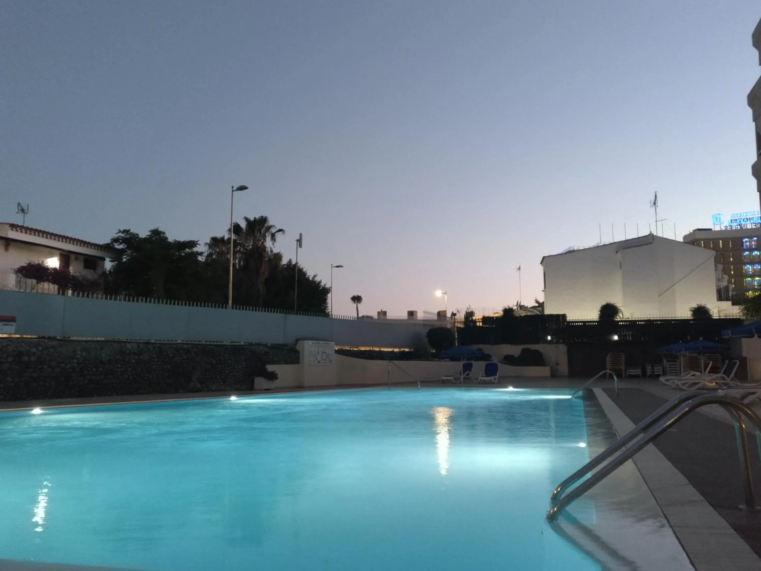 Swimming pool in Apartamentos Montemar