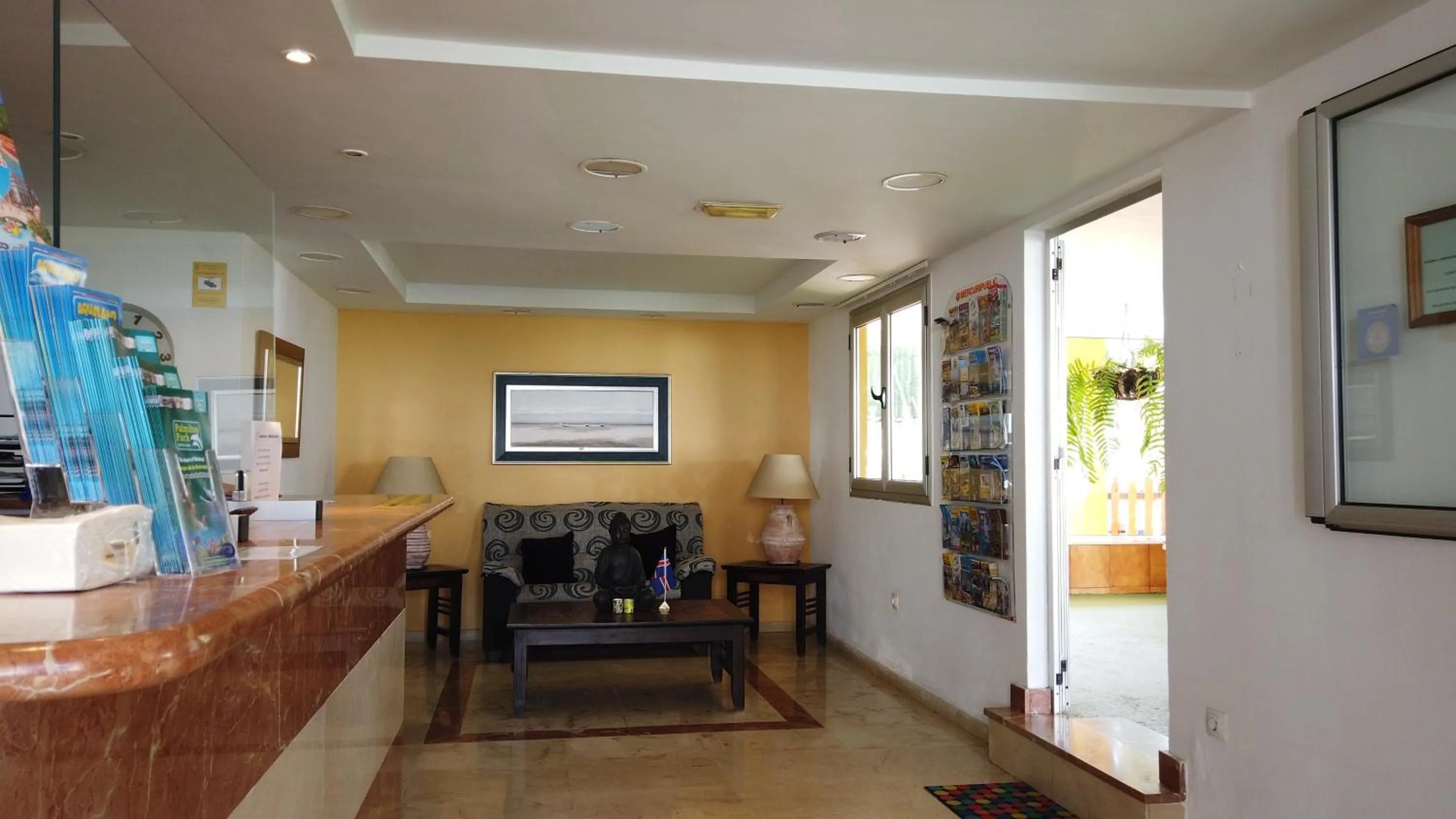 Lobby or reception in Apartamentos Montemar