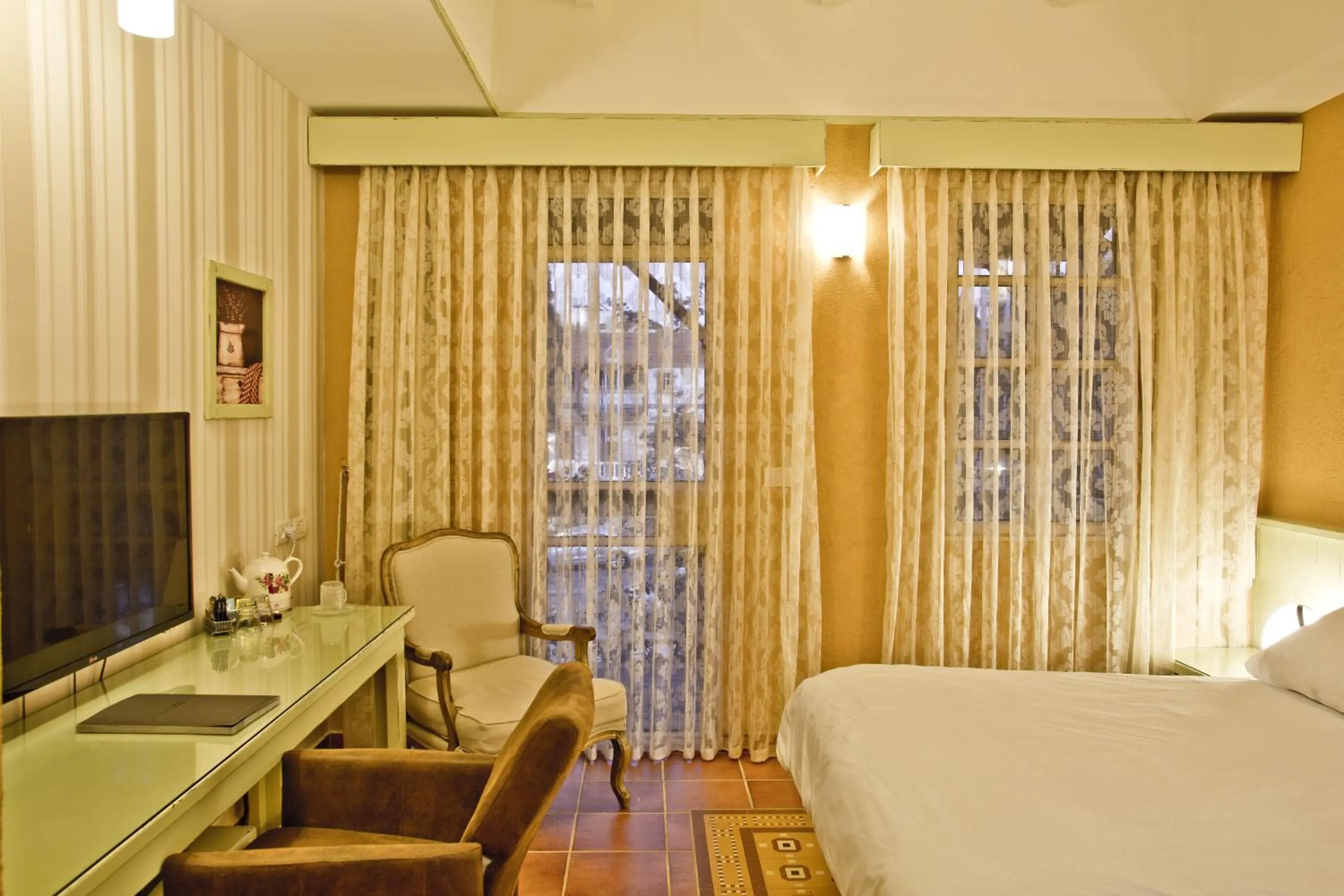 Photo of the whole room, Bed in Templers House Boutique hotel