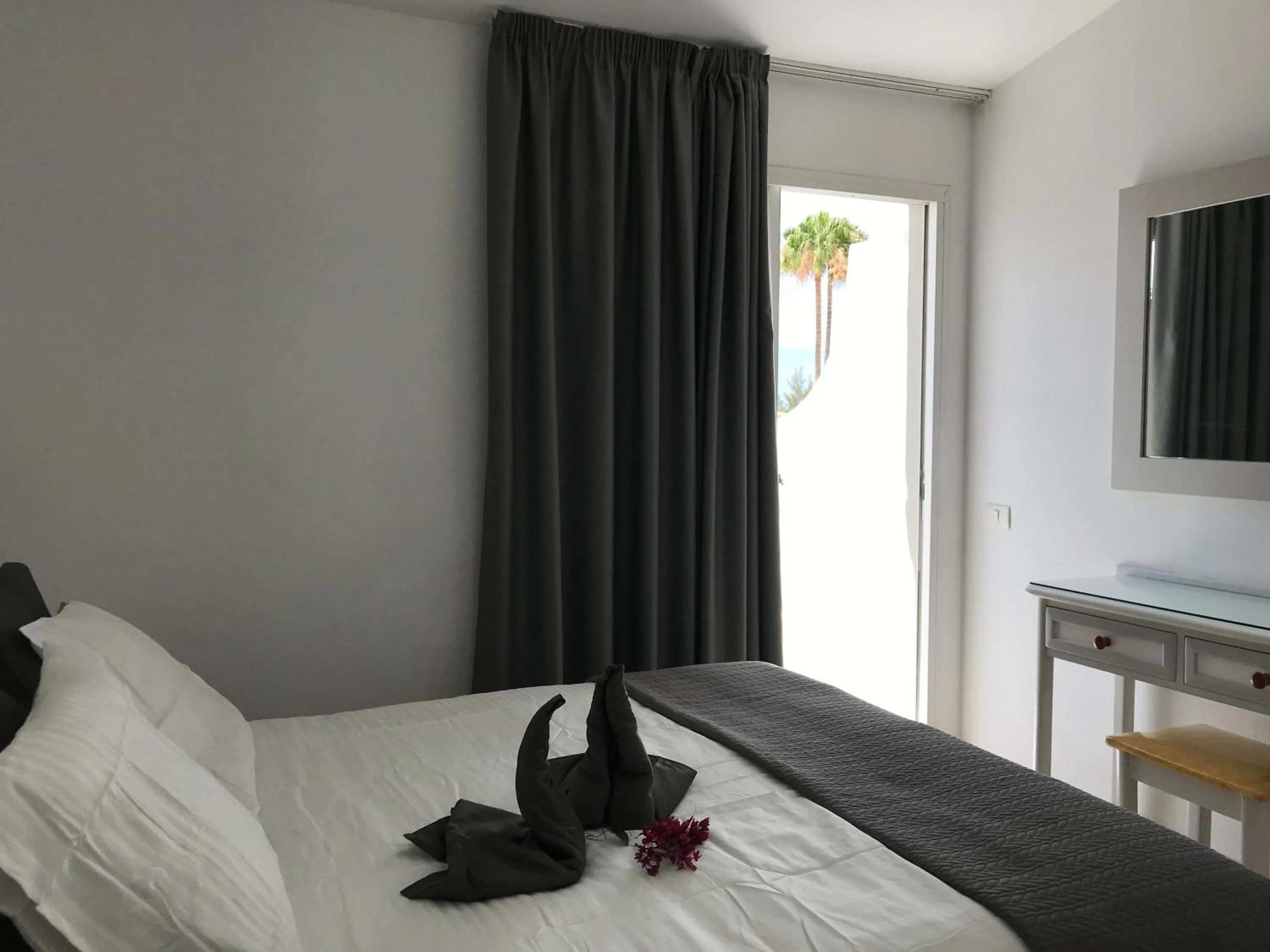 Photo of the whole room, Bed in Bungalows Parque Nogal