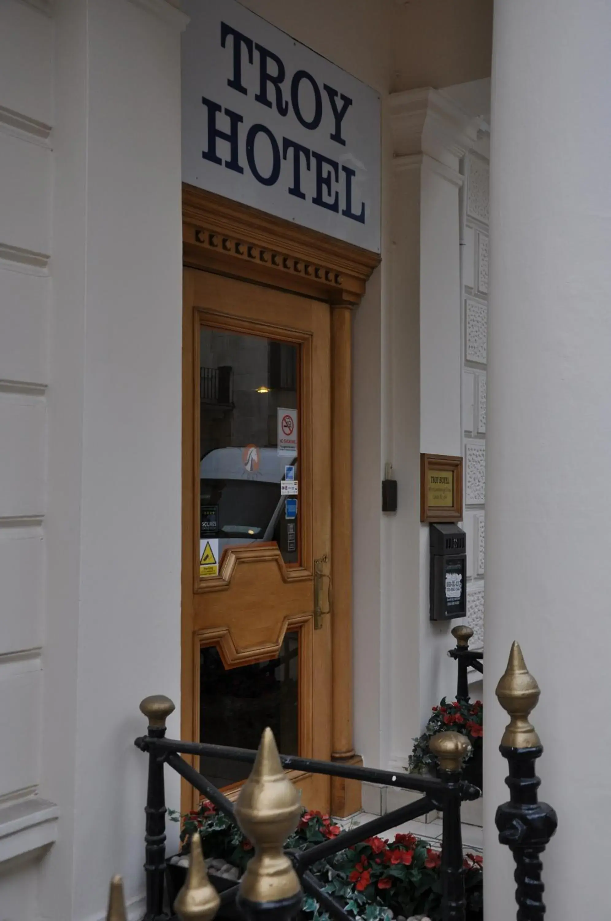 Facade/entrance in Troy Hotel Facade/entrance in Troy Hotel