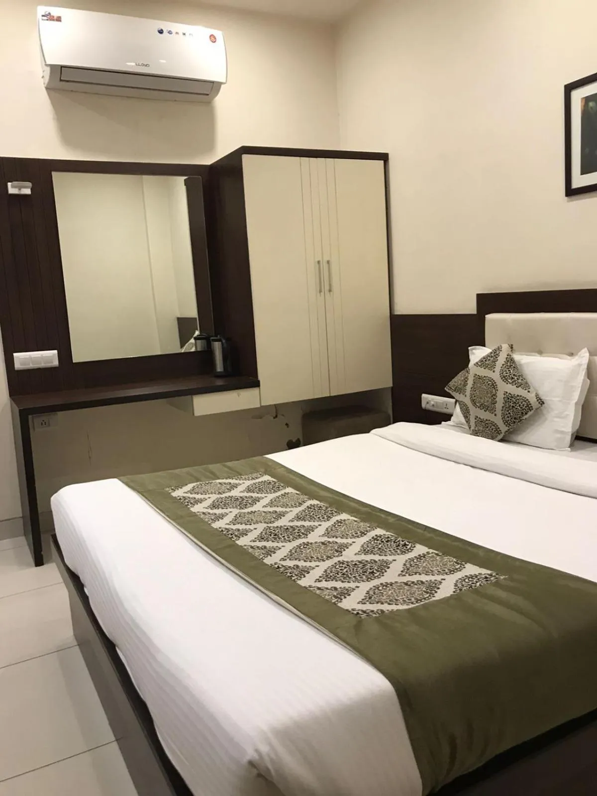 Bed in Hotel Fortune Plaza