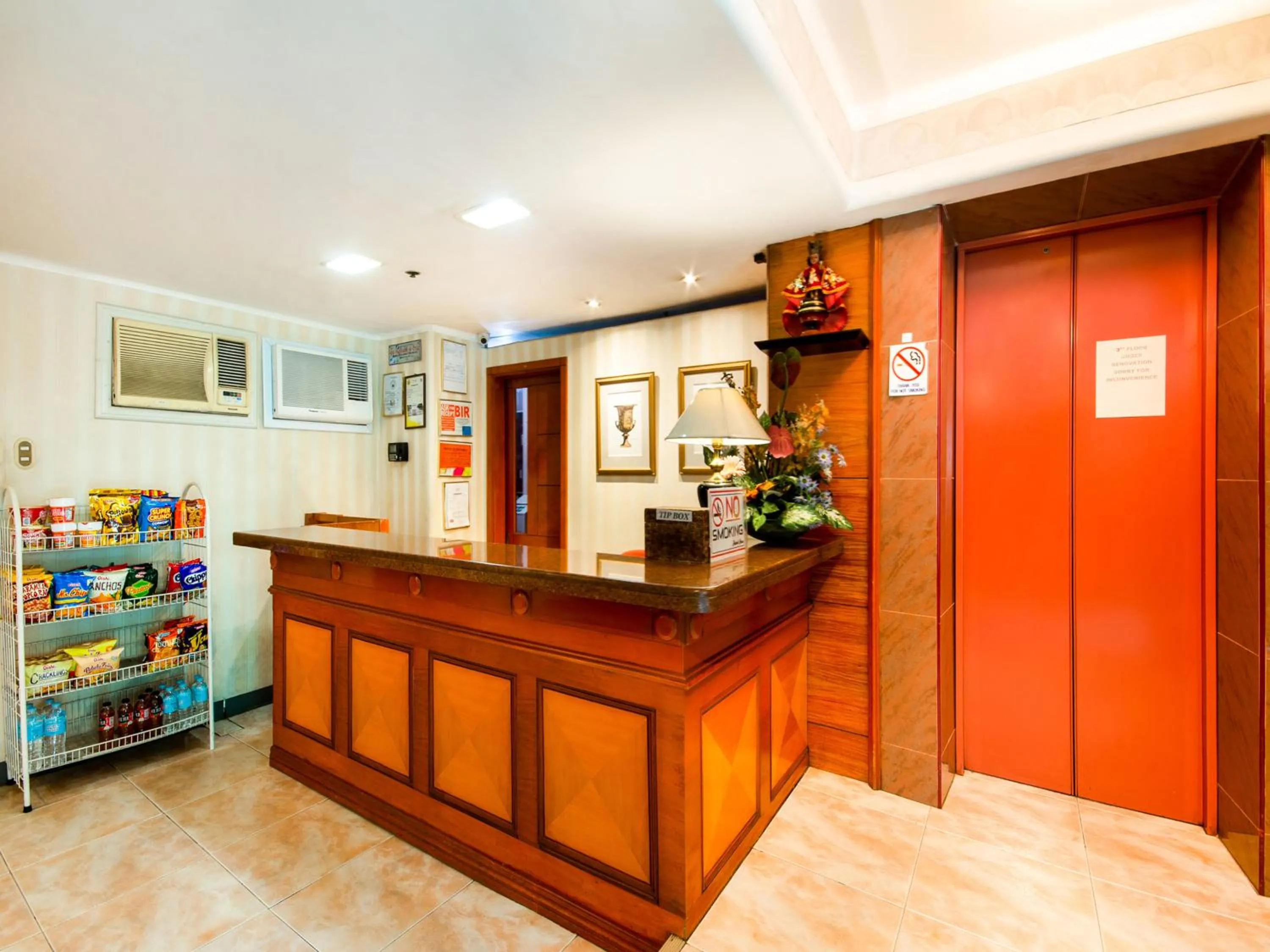 Lobby or reception in Palladium Suites Hotel