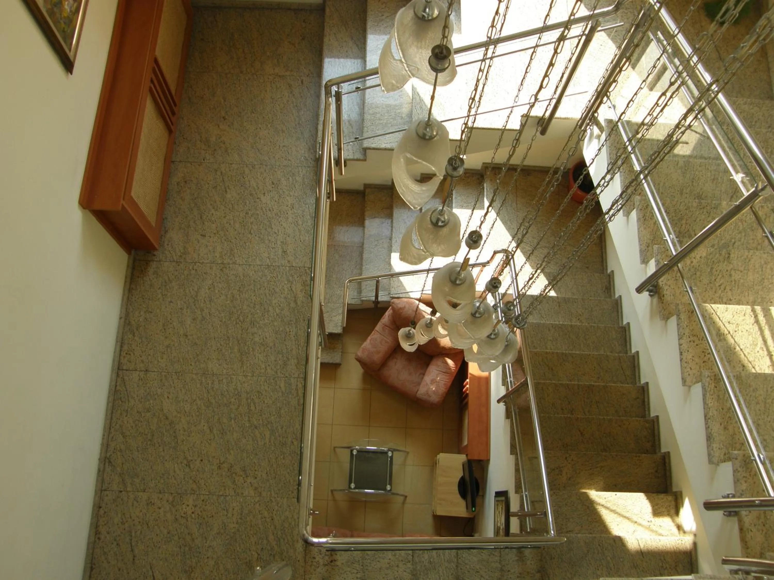 Communal lounge/ TV room in Philippopolis Hotel