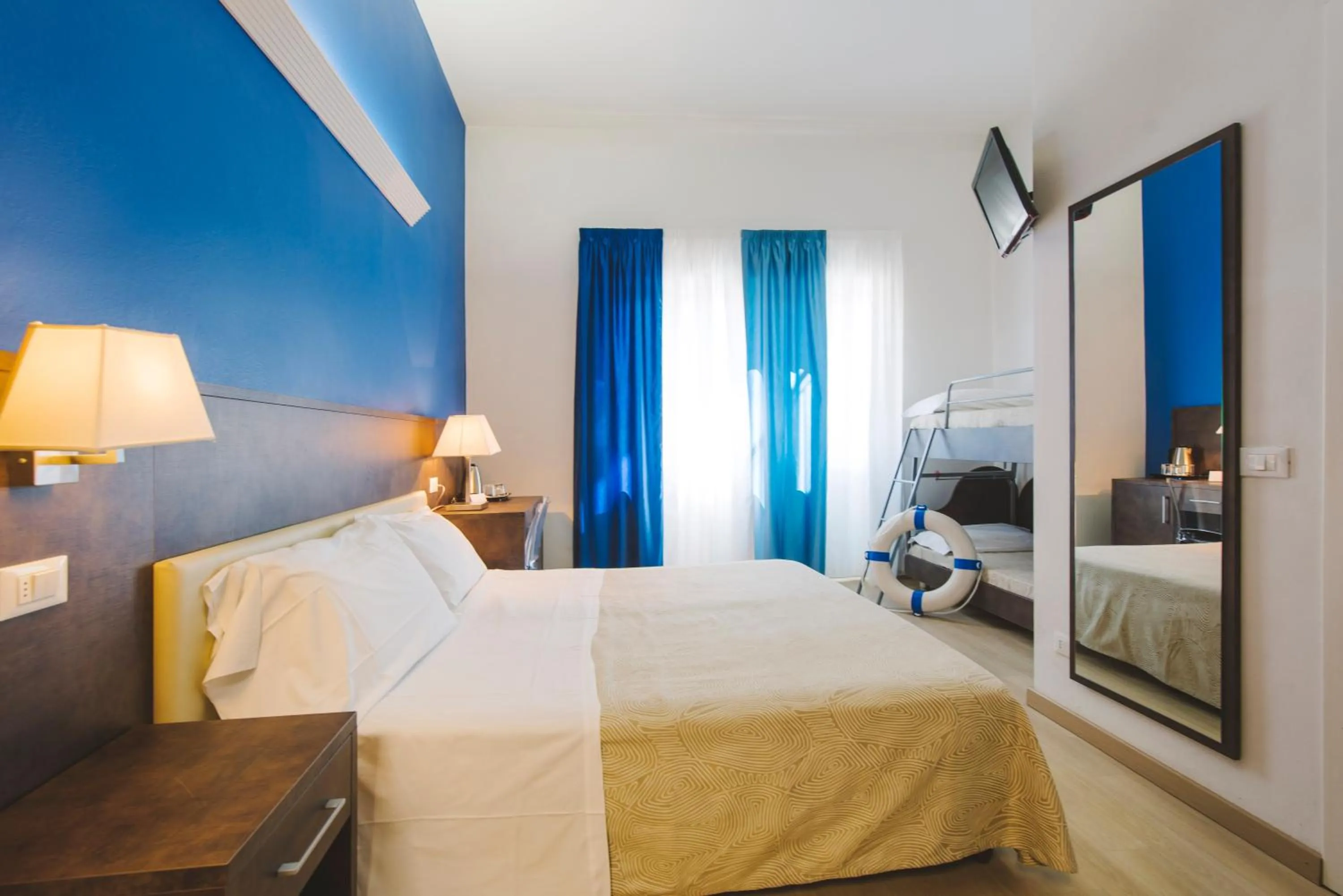 Bedroom, Bed in Hotel Giulia