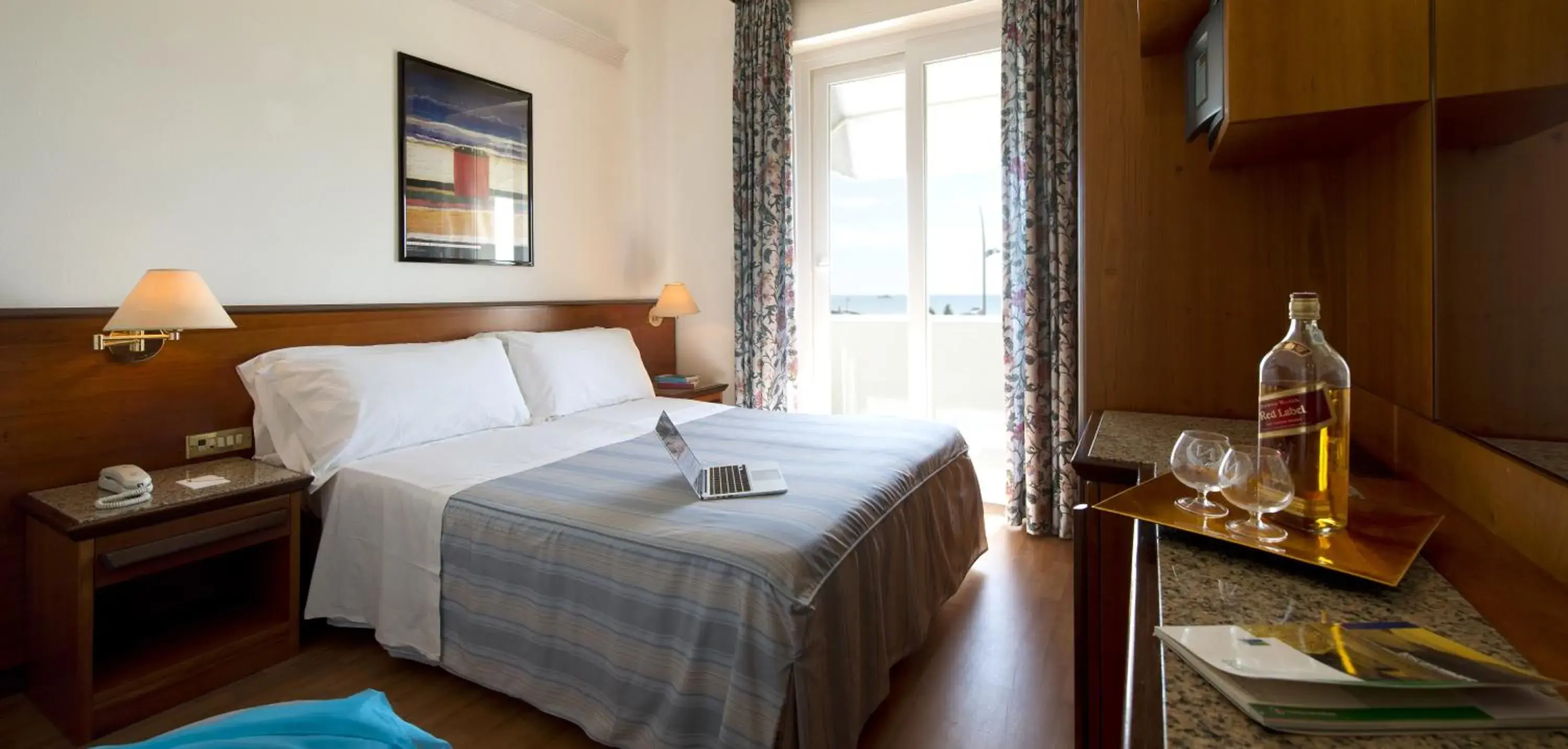 Double or Twin Room with Sea View in Hotel Giulia Double or Twin Room with Sea View in Hotel Giulia