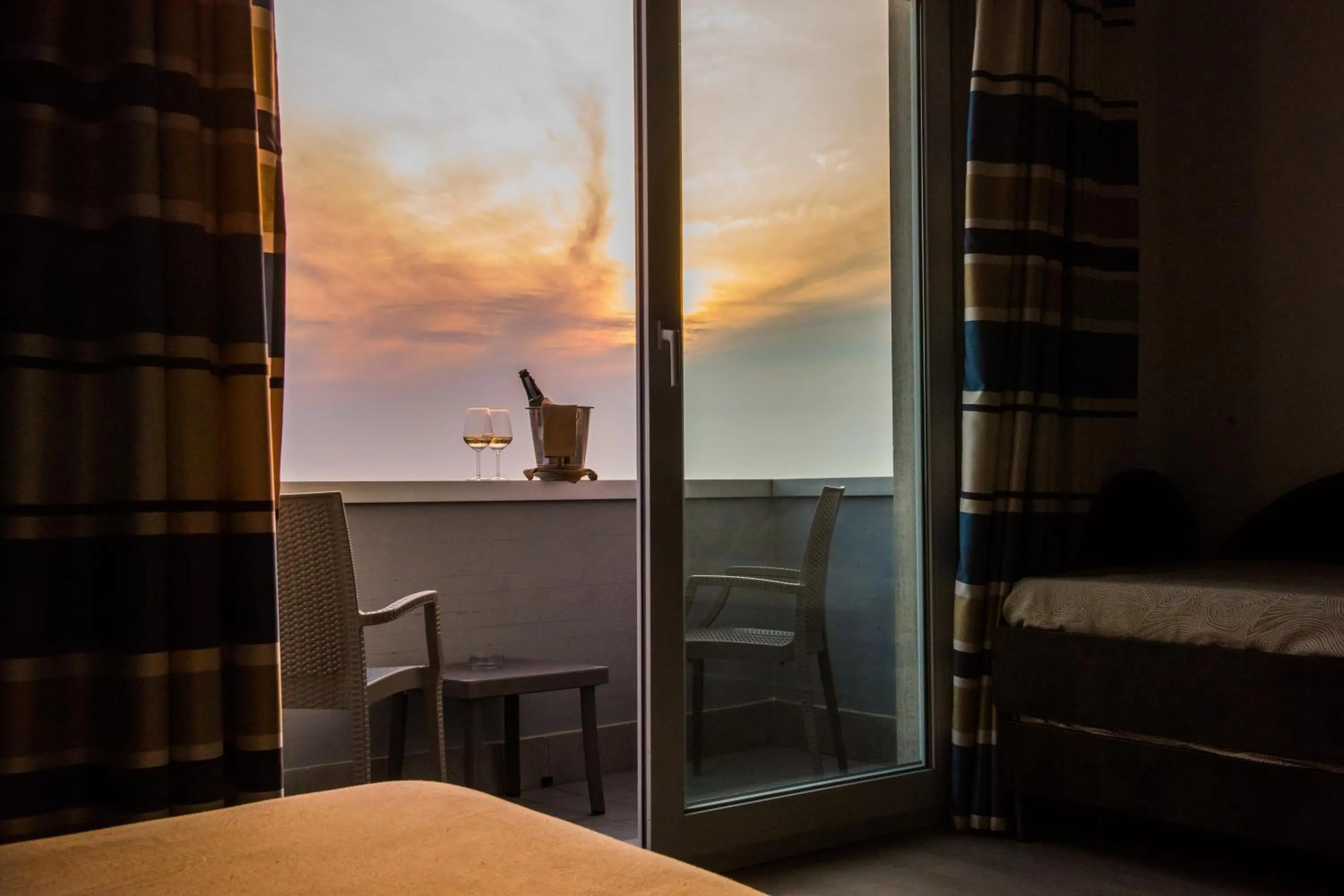 Balcony/Terrace, Bed in Hotel Giulia