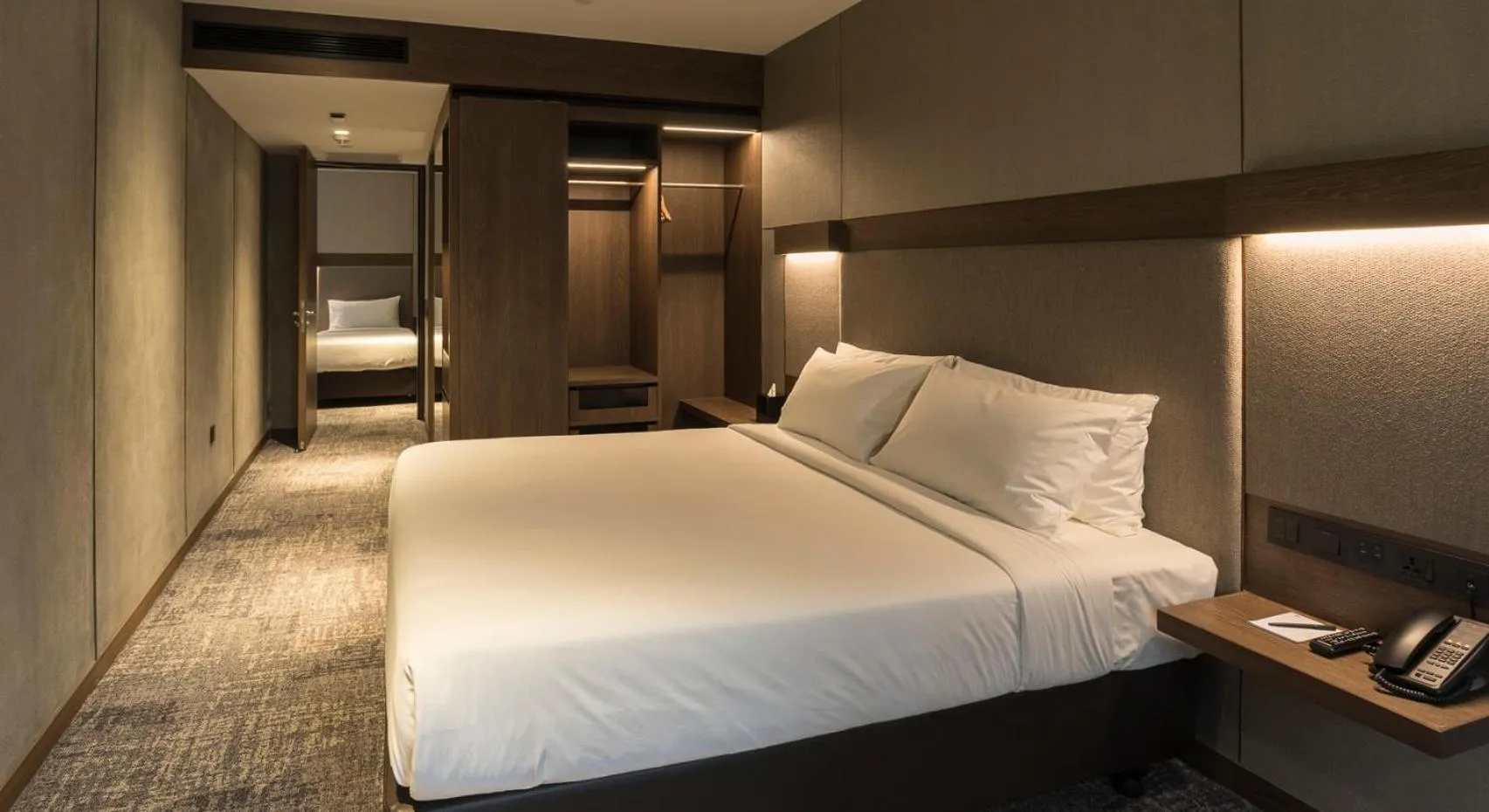 Bedroom in Oakwood Bencoolen Singapore