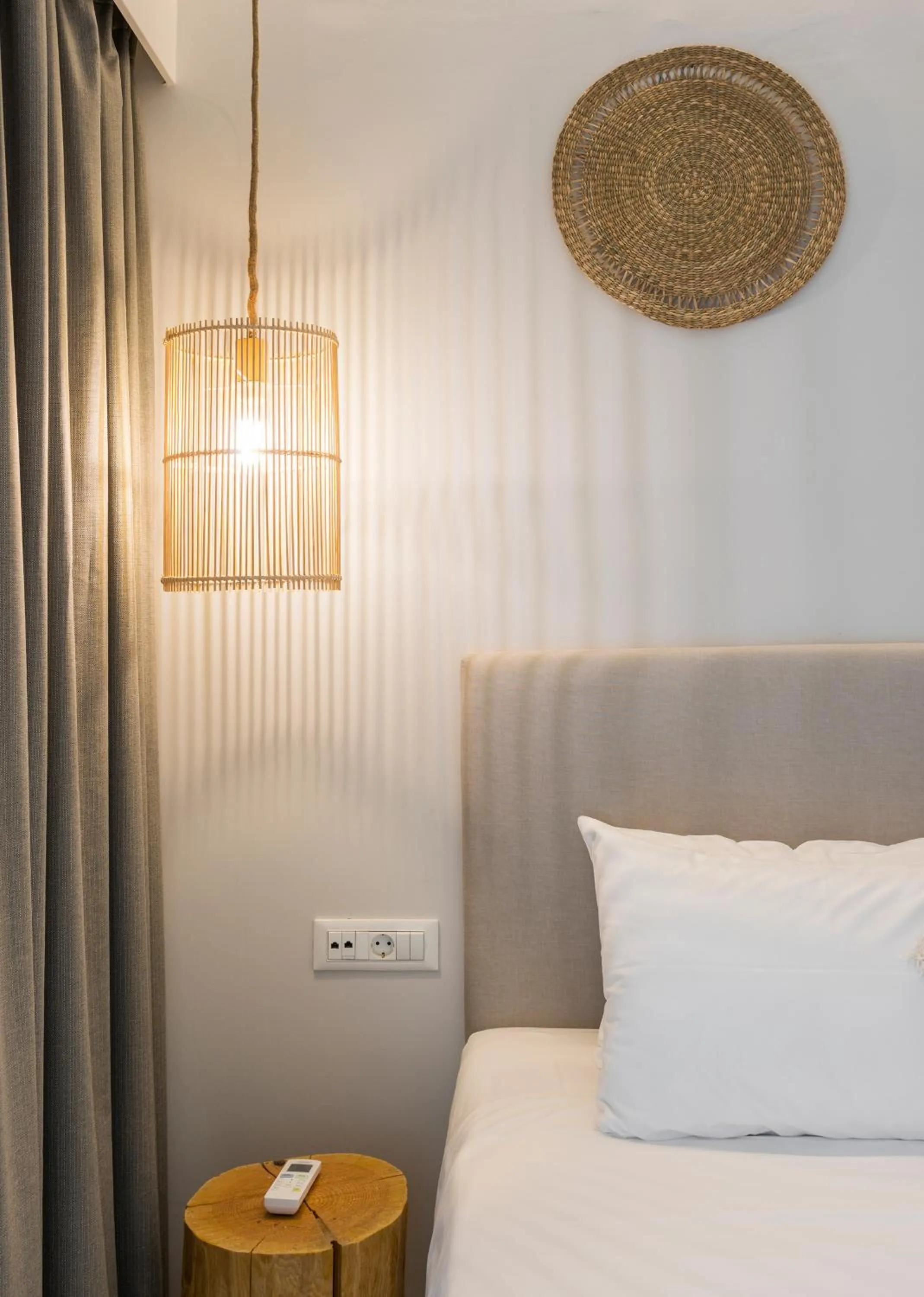 Bed in Esplanade Apartments - Heated Pool