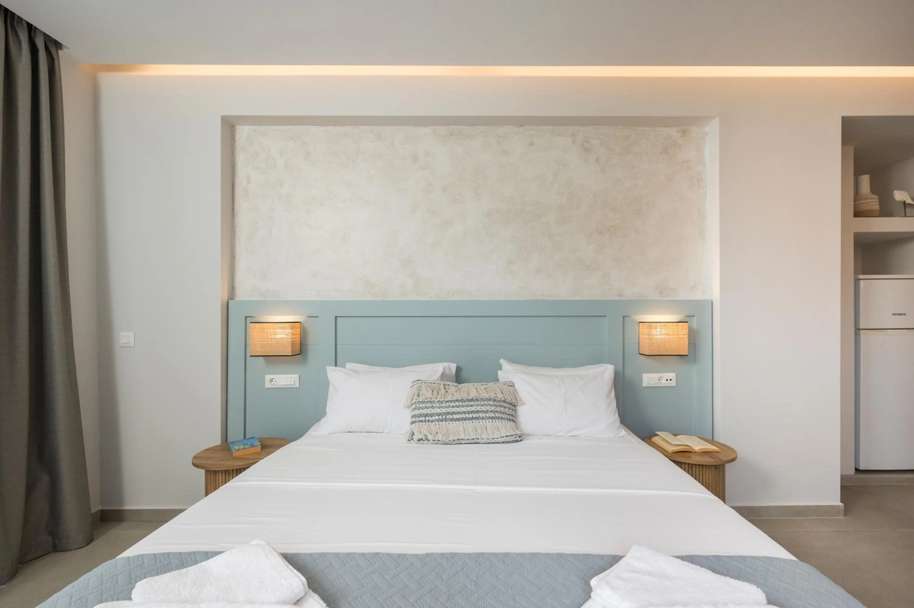 Bed in Esplanade Apartments - Heated Pool