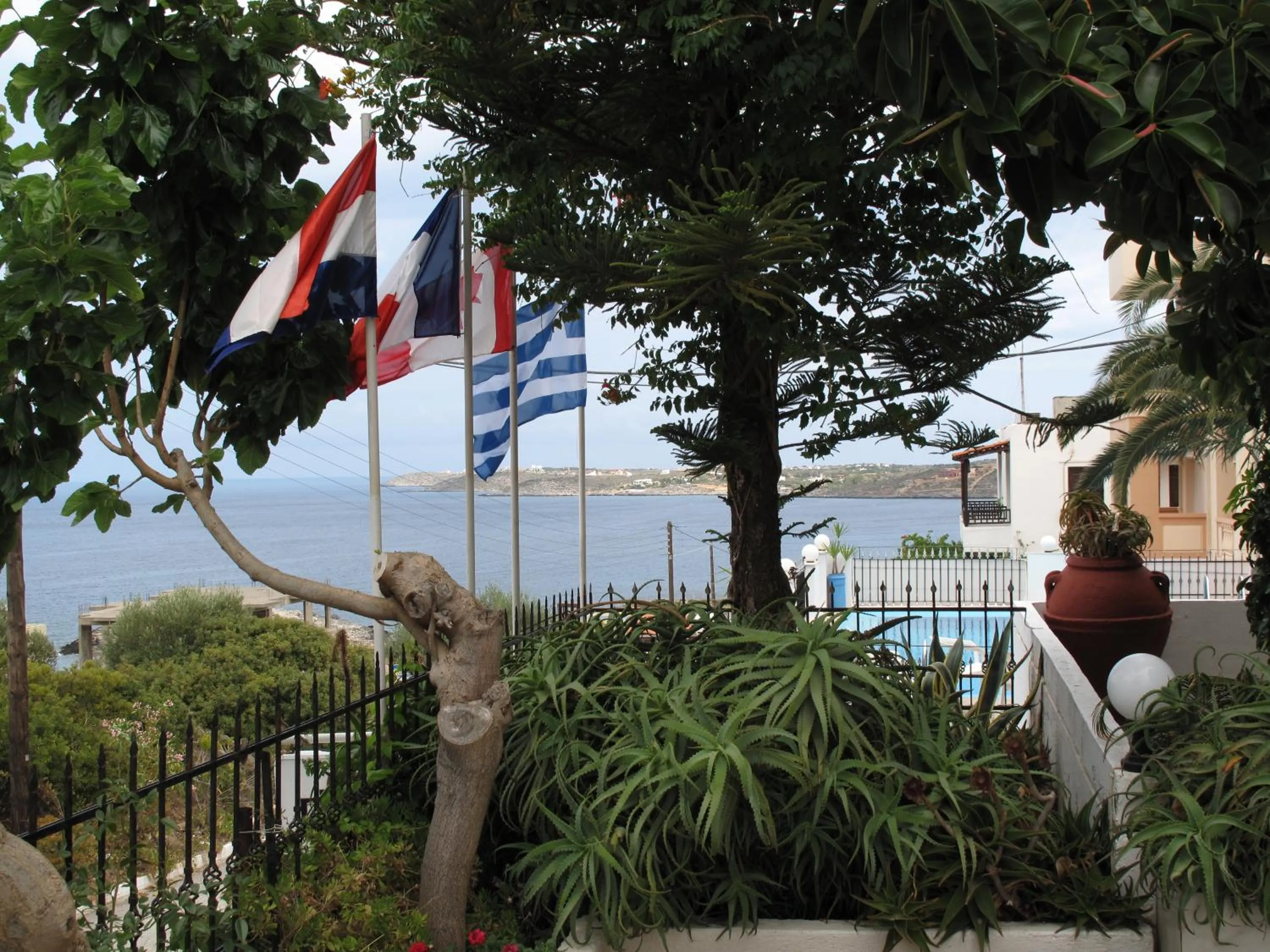 Garden in Esplanade Apartments - Heated Pool