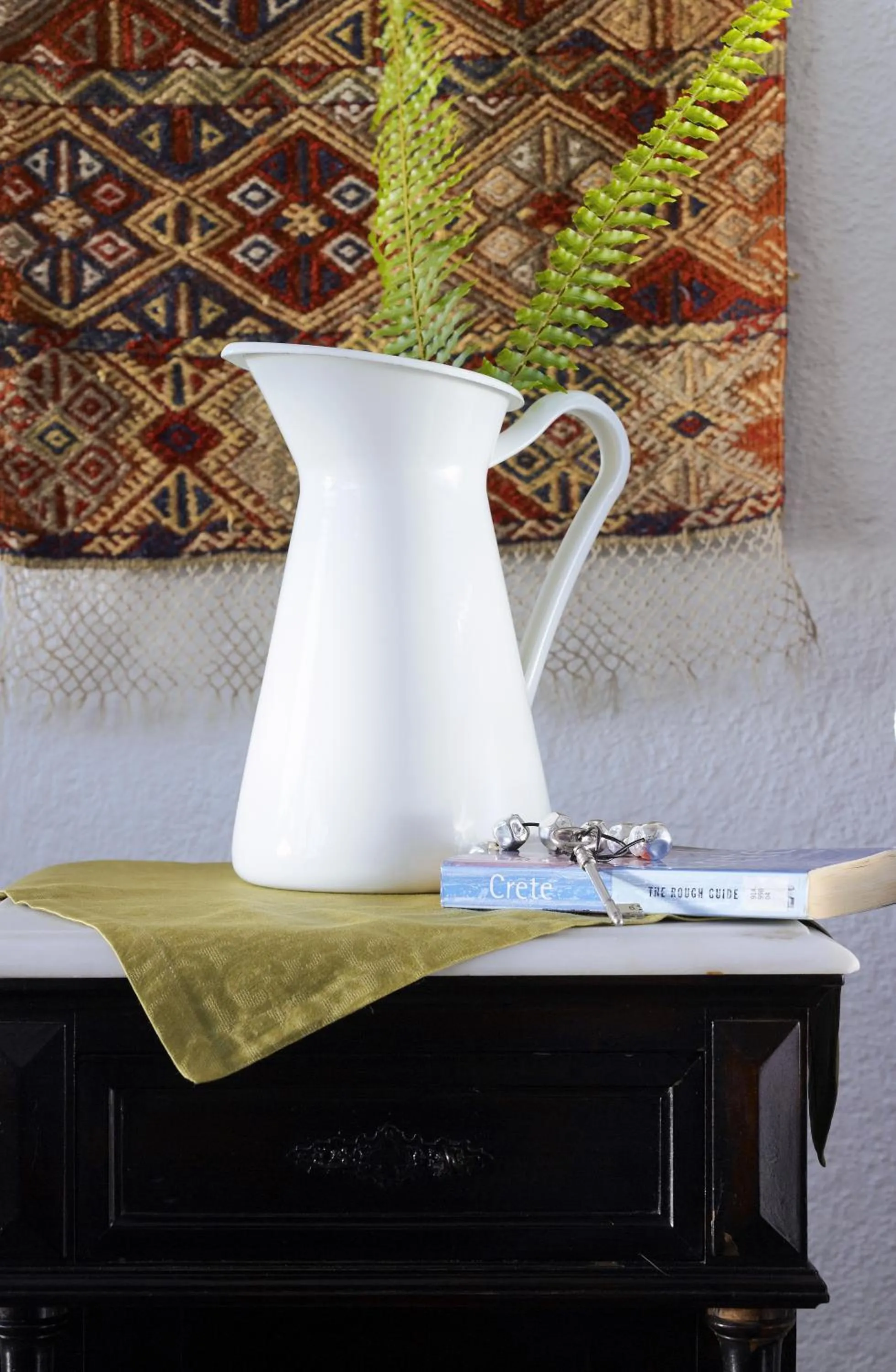 Decorative detail in Victoria Hotel