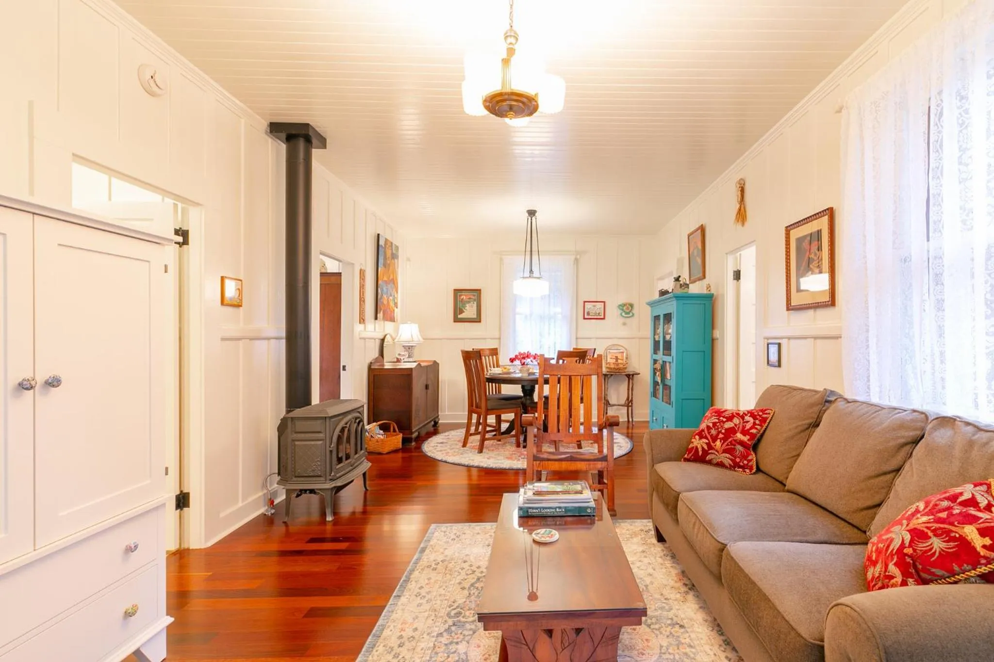 Bedroom in Volcano Teapot Cottage