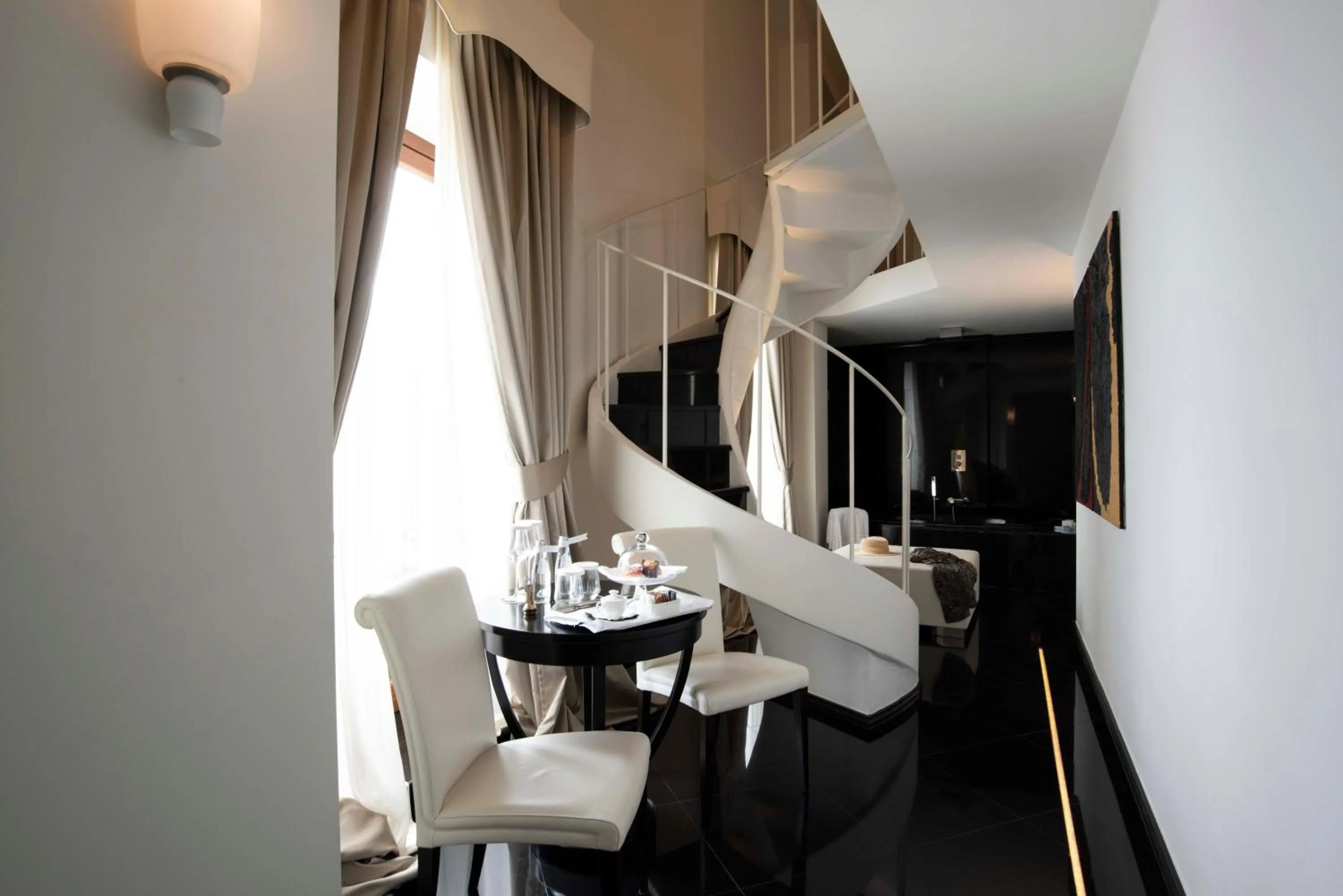 Photo of the whole room in Hotel Metropole Taormina