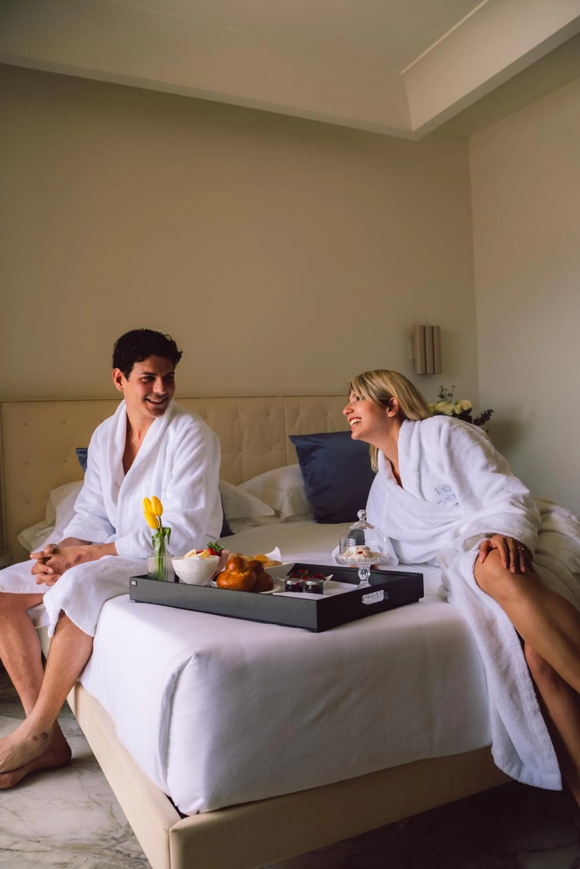 People, Bed in Hotel Metropole Taormina