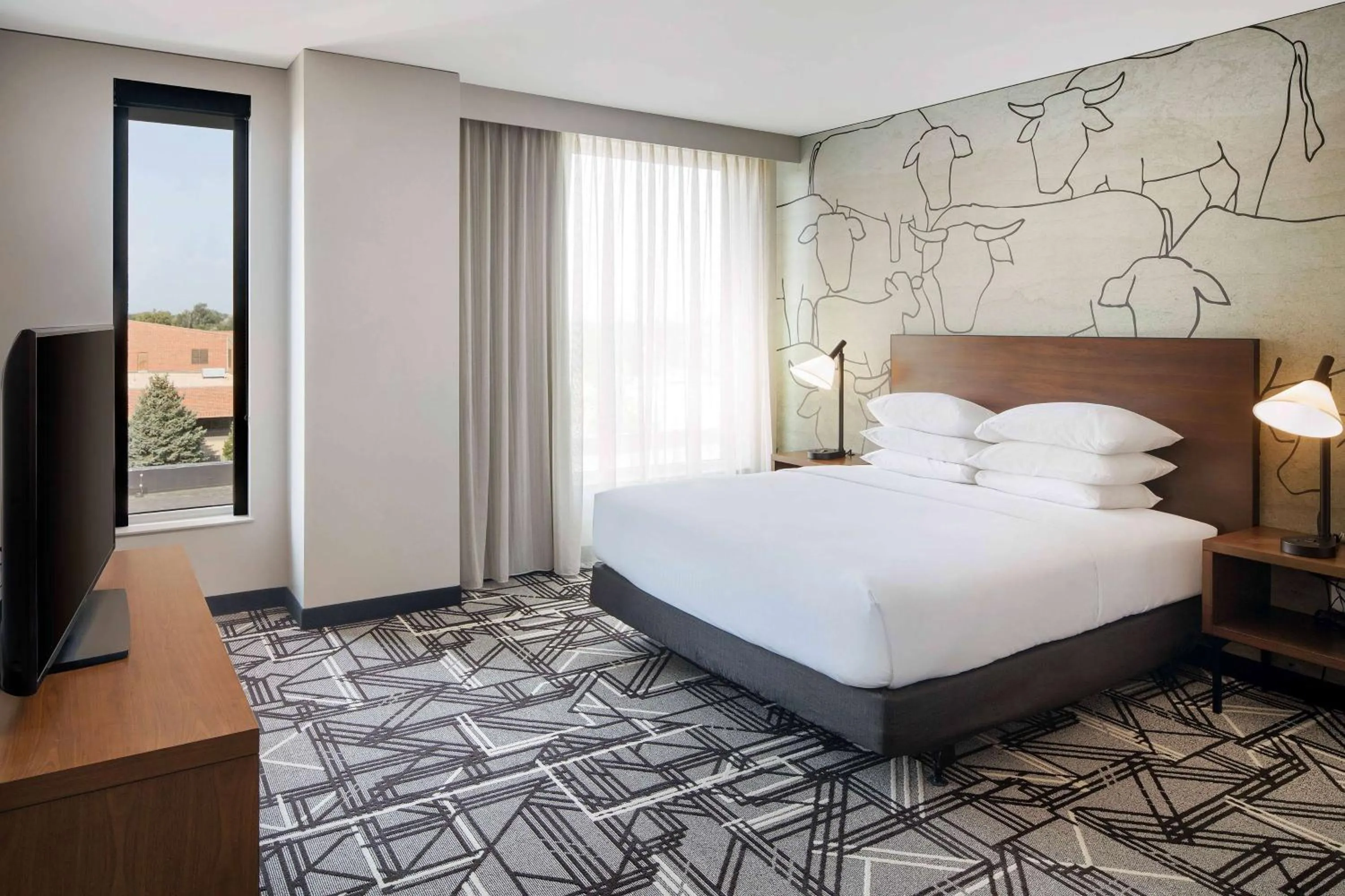 Bed in Doubletree By Hilton Greeley At Lincoln Park