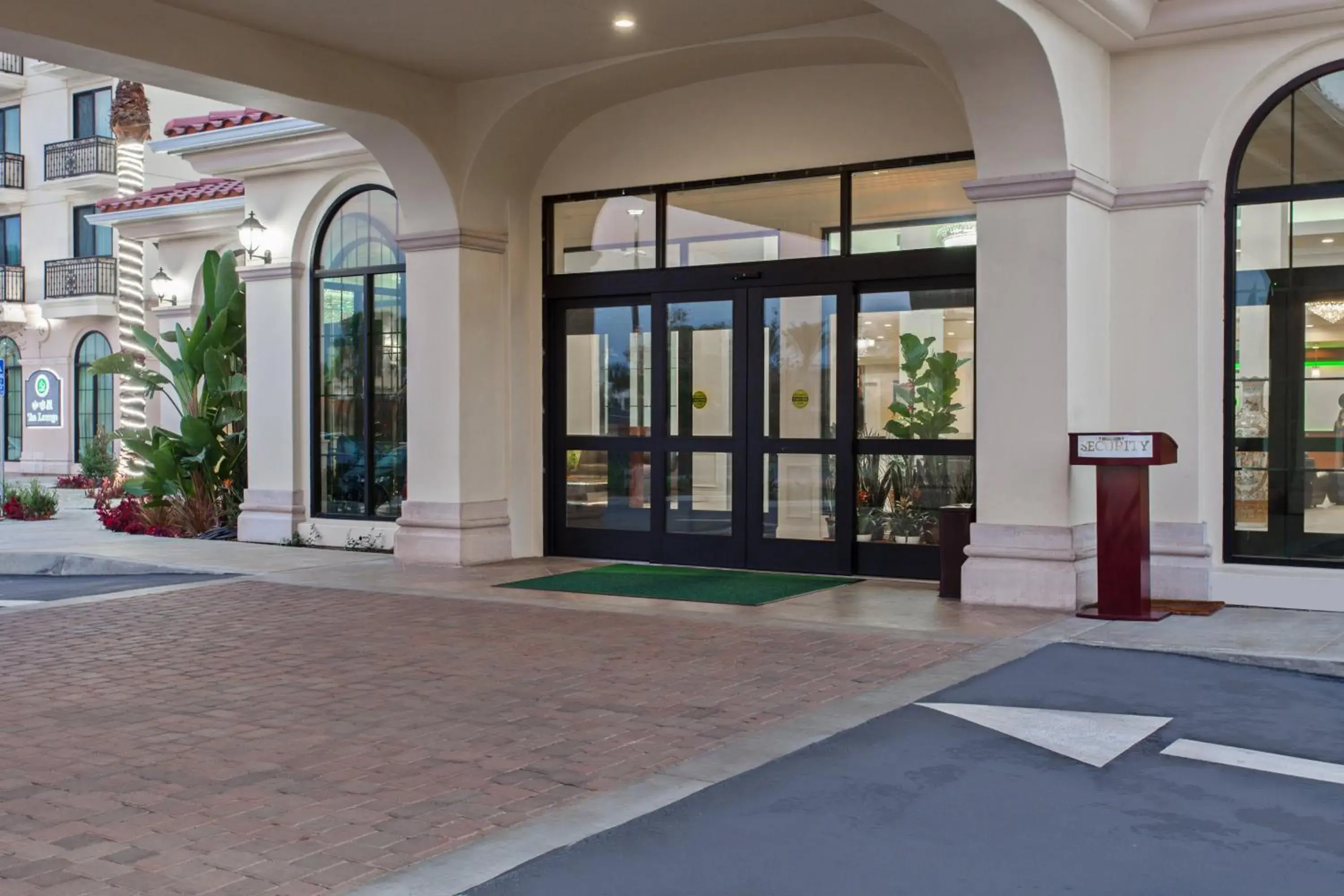 Property building in Holiday Inn El Monte - Los Angeles by IHG Property building in Holiday Inn El Monte - Los Angeles by IHG