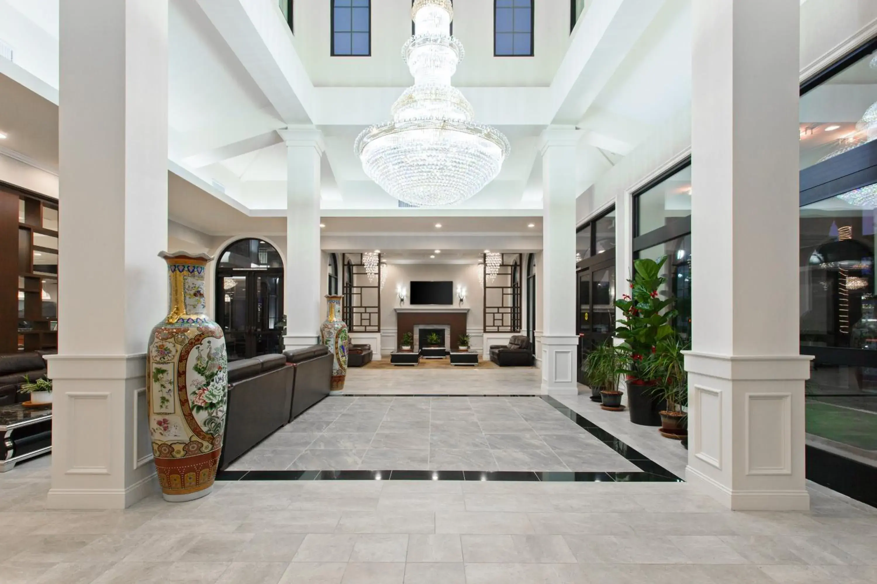 Property building in Holiday Inn El Monte - Los Angeles by IHG Property building in Holiday Inn El Monte - Los Angeles by IHG