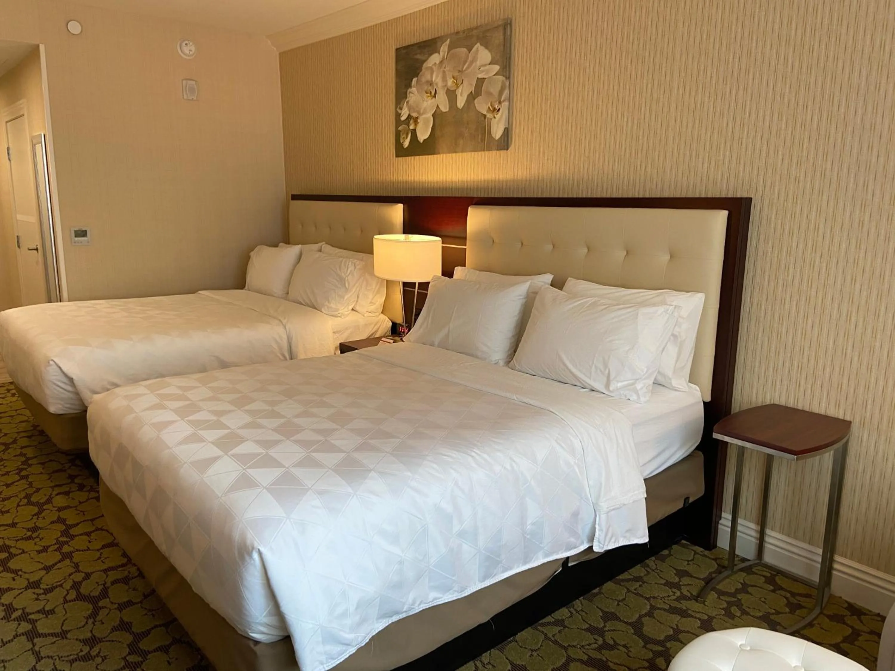 Photo of the whole room, Bed in Holiday Inn El Monte - Los Angeles by IHG