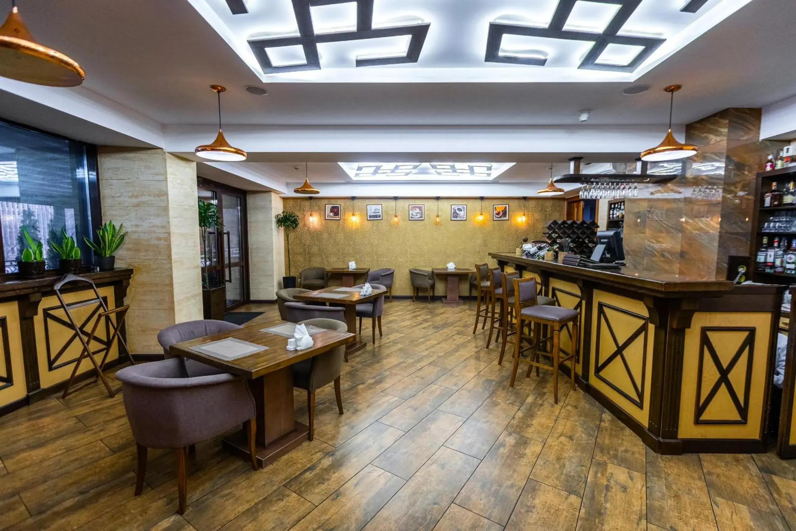 Lounge or bar in Plaza Hotel Almaty Lounge or bar in Plaza Hotel Almaty