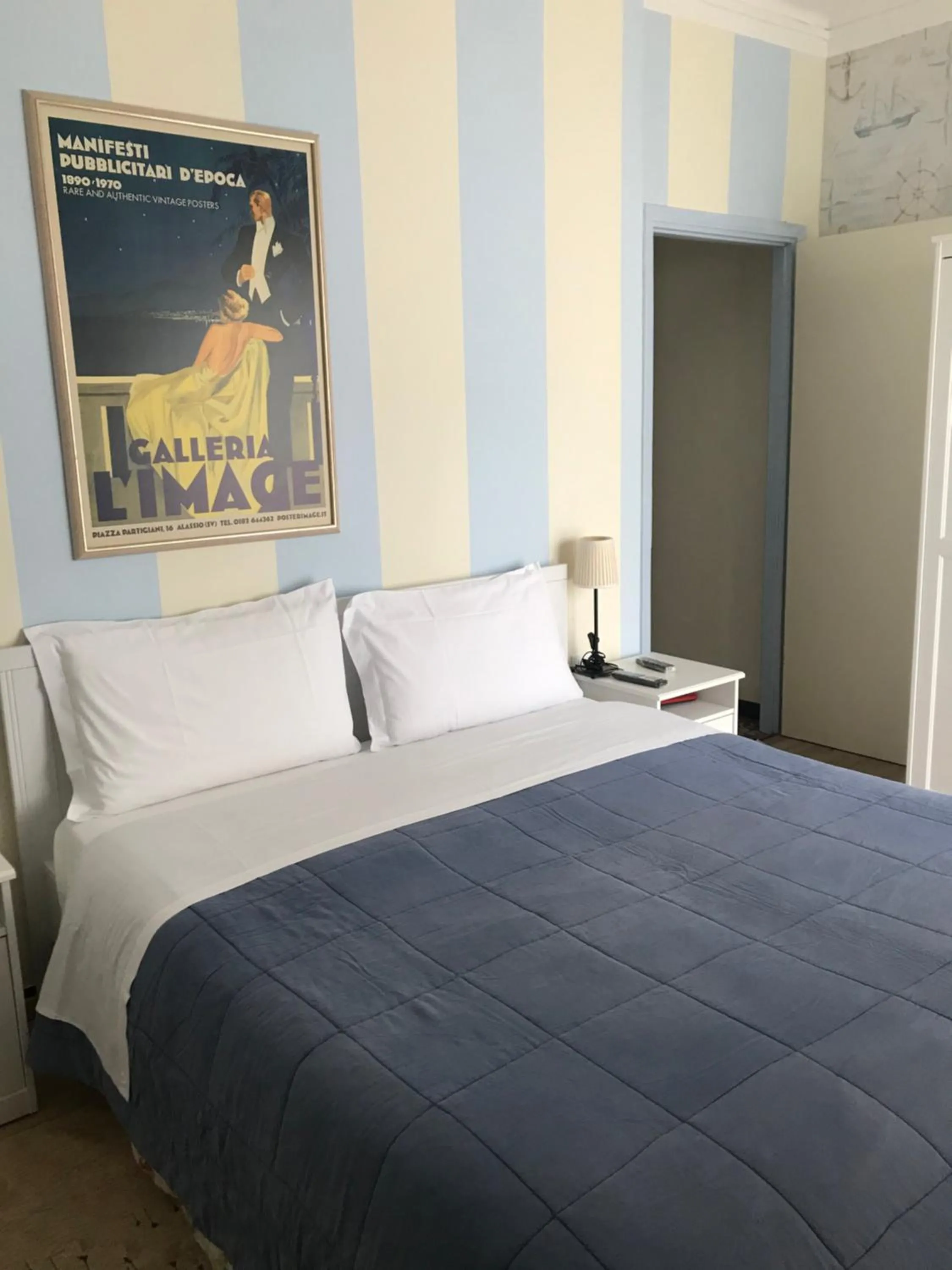Bed in Locanda Kon Tiki
