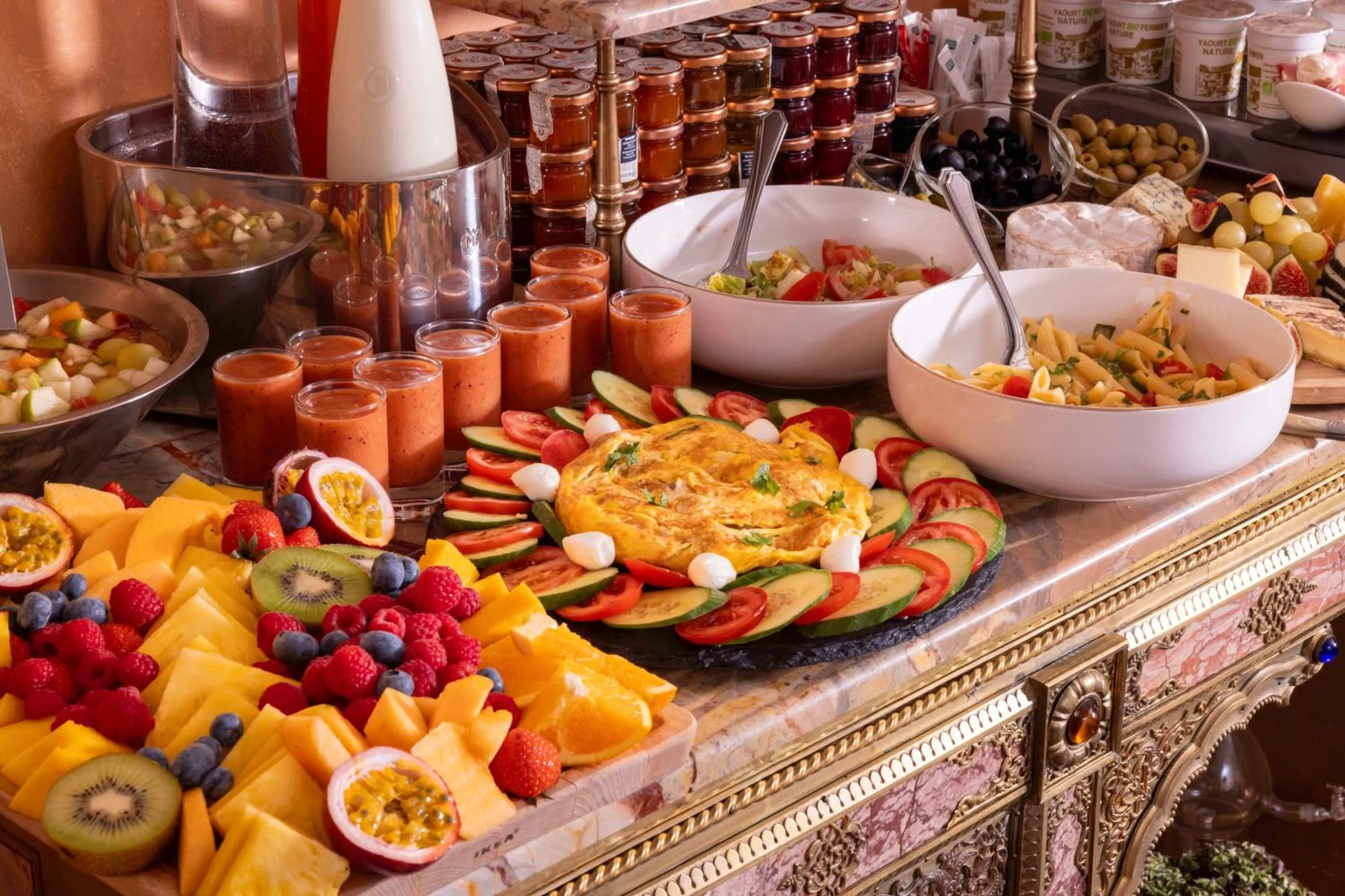 Breakfast in Hotel & Spa Saint-Jacques