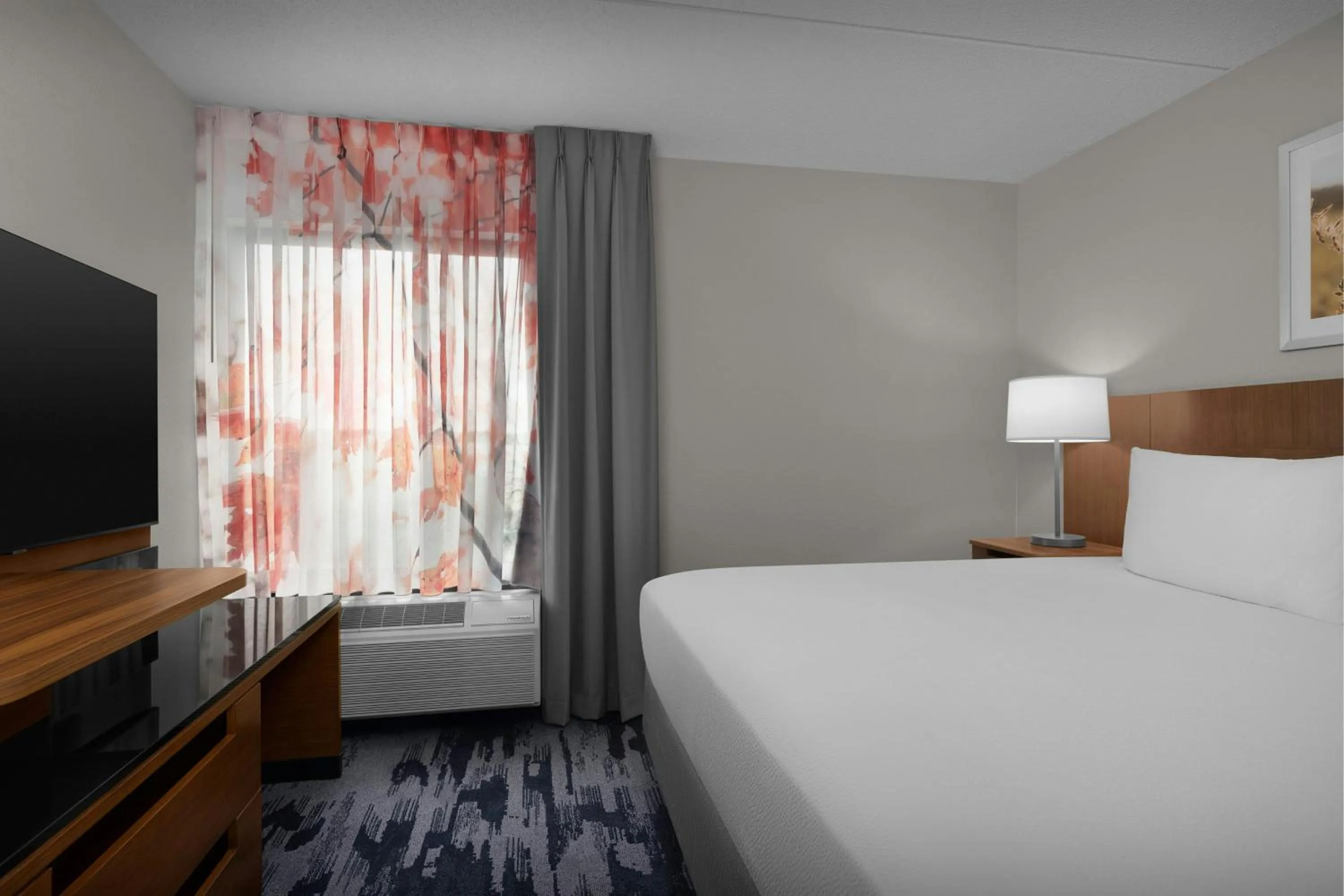 Bedroom, Bed in Fairfield Inn and Suites by Marriott Winston Salem/Hanes