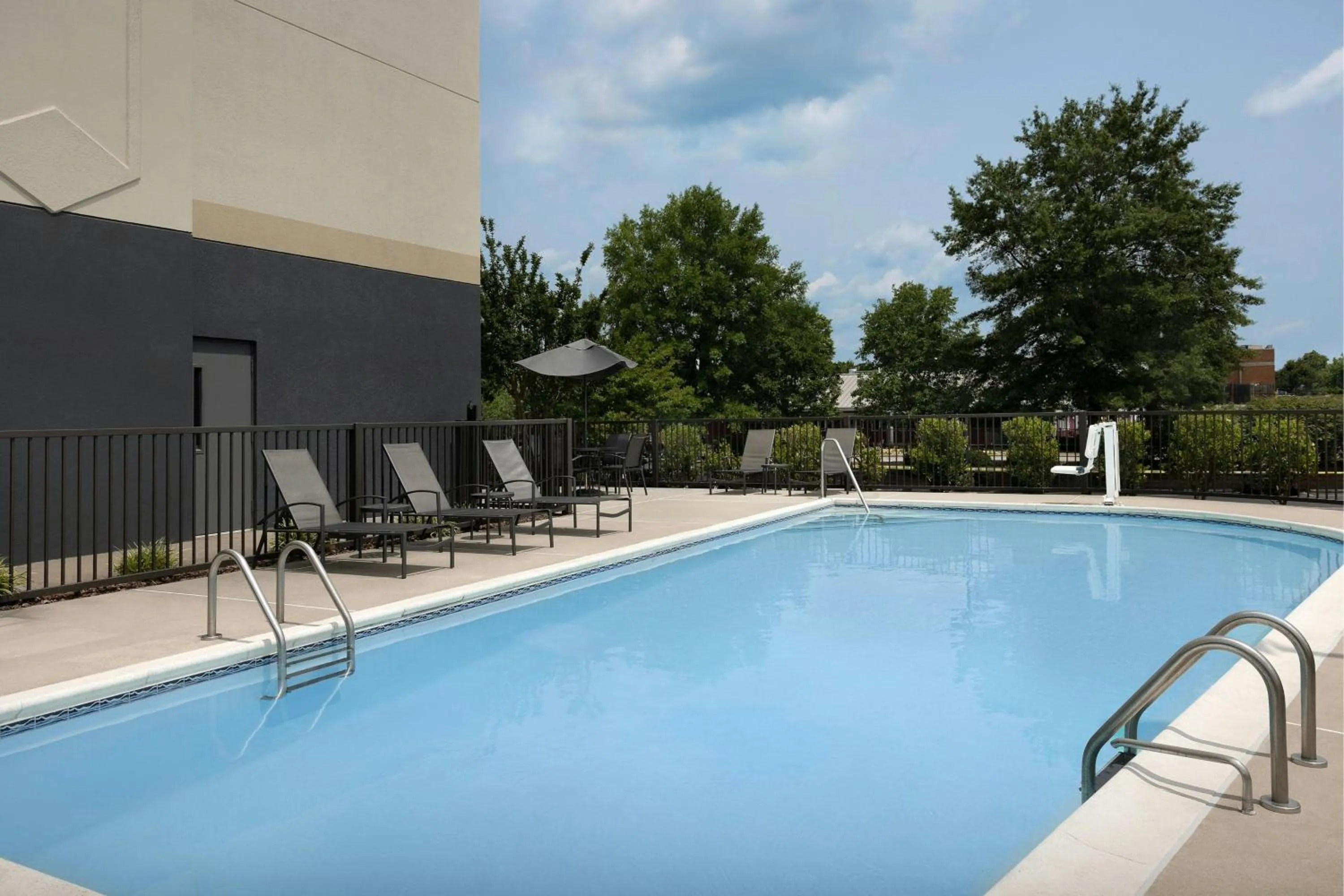 Swimming pool in Fairfield Inn and Suites by Marriott Winston Salem/Hanes