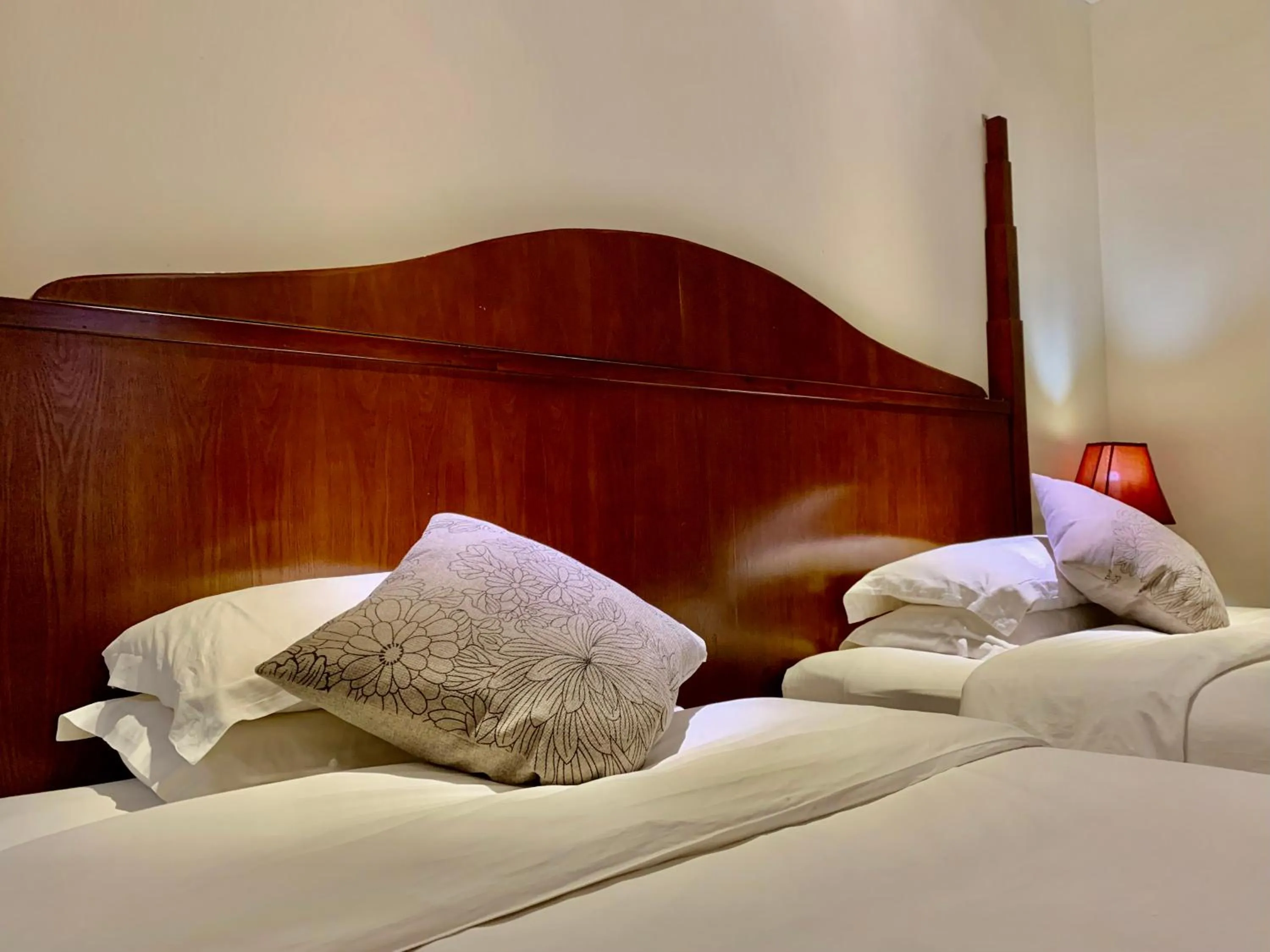 Bed in Guilin Crystal Crescent Moon Hotel