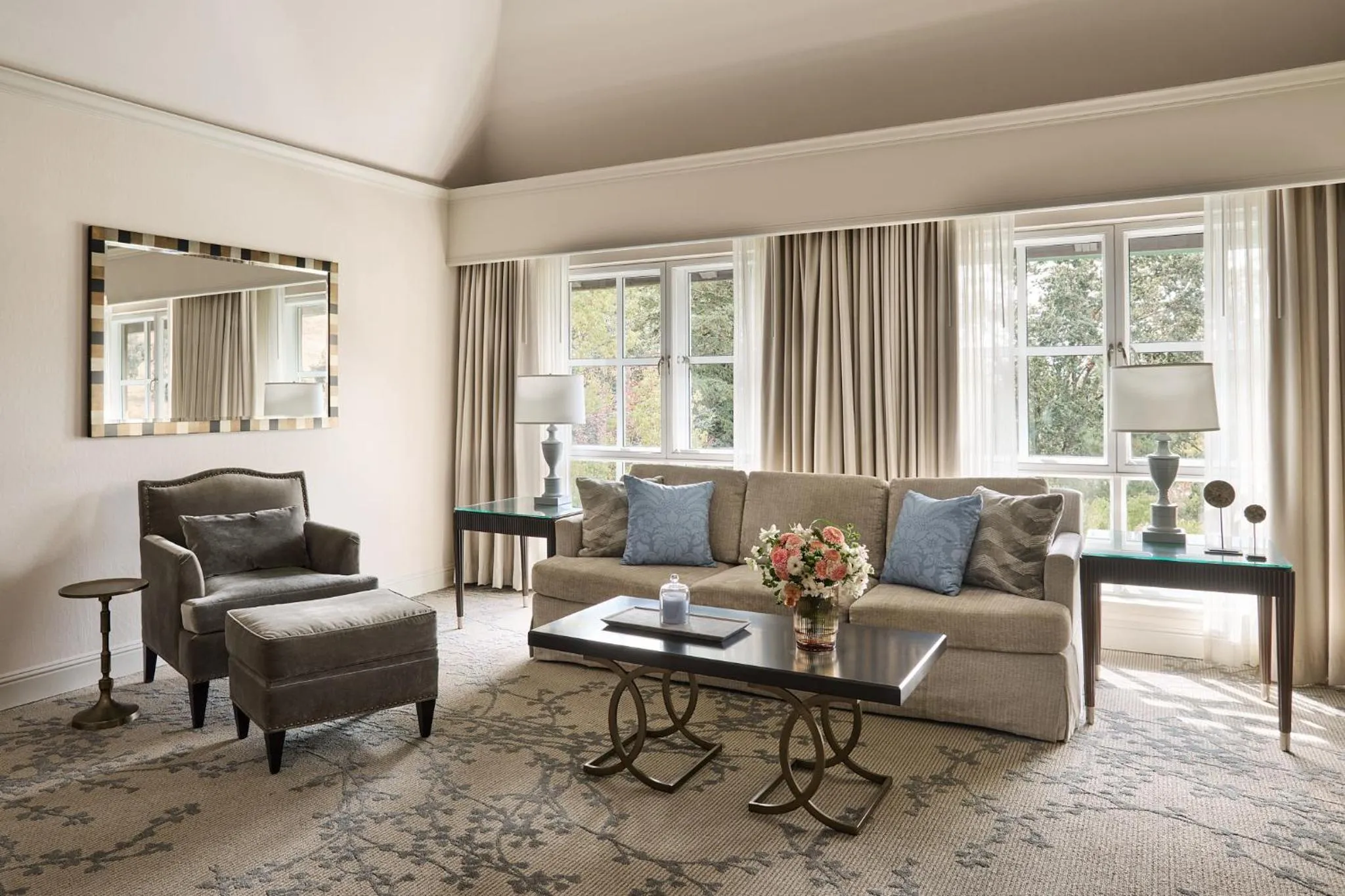 Seating area in Lafayette Park Hotel & Spa