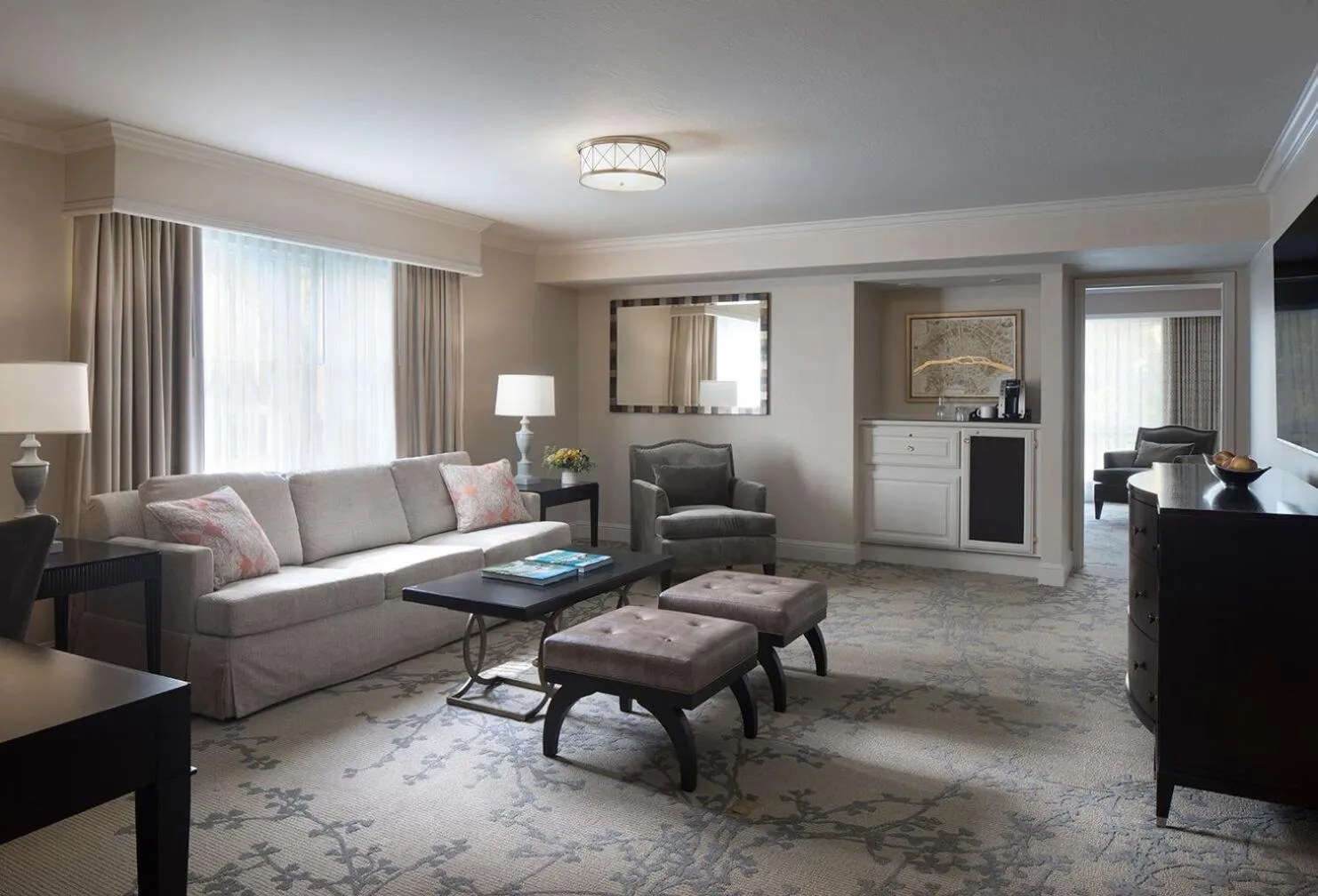 Living room in Lafayette Park Hotel & Spa