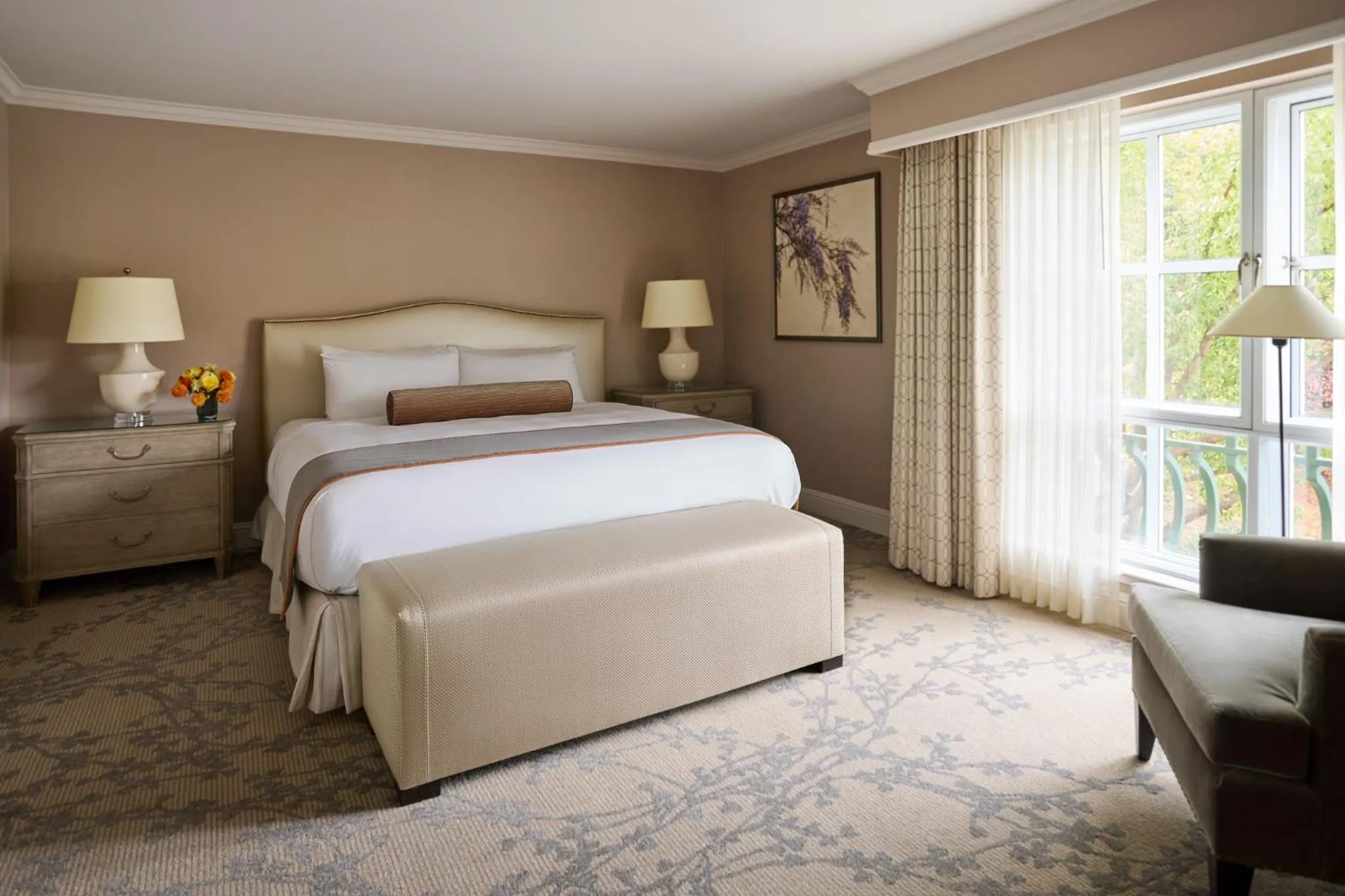 Bedroom, Bed in Lafayette Park Hotel & Spa