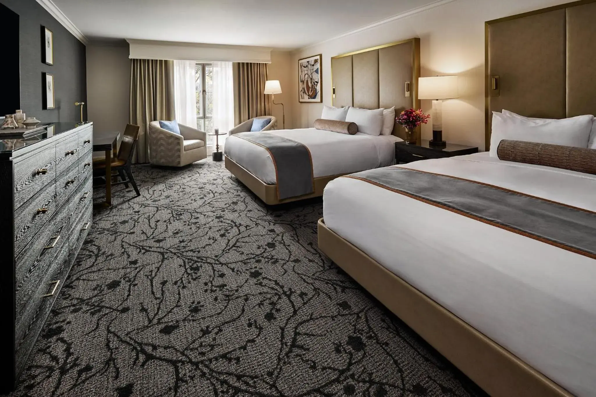 Bedroom, Bed in Lafayette Park Hotel & Spa Bedroom, Bed in Lafayette Park Hotel & Spa