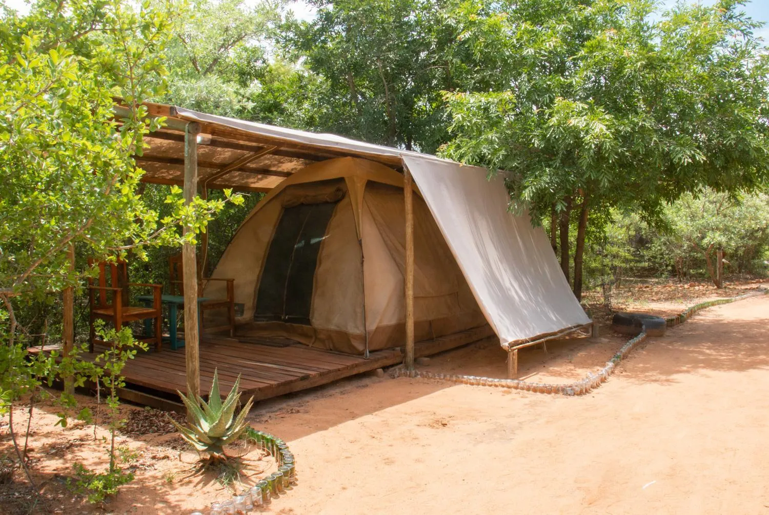 Shik Shack Backpackers