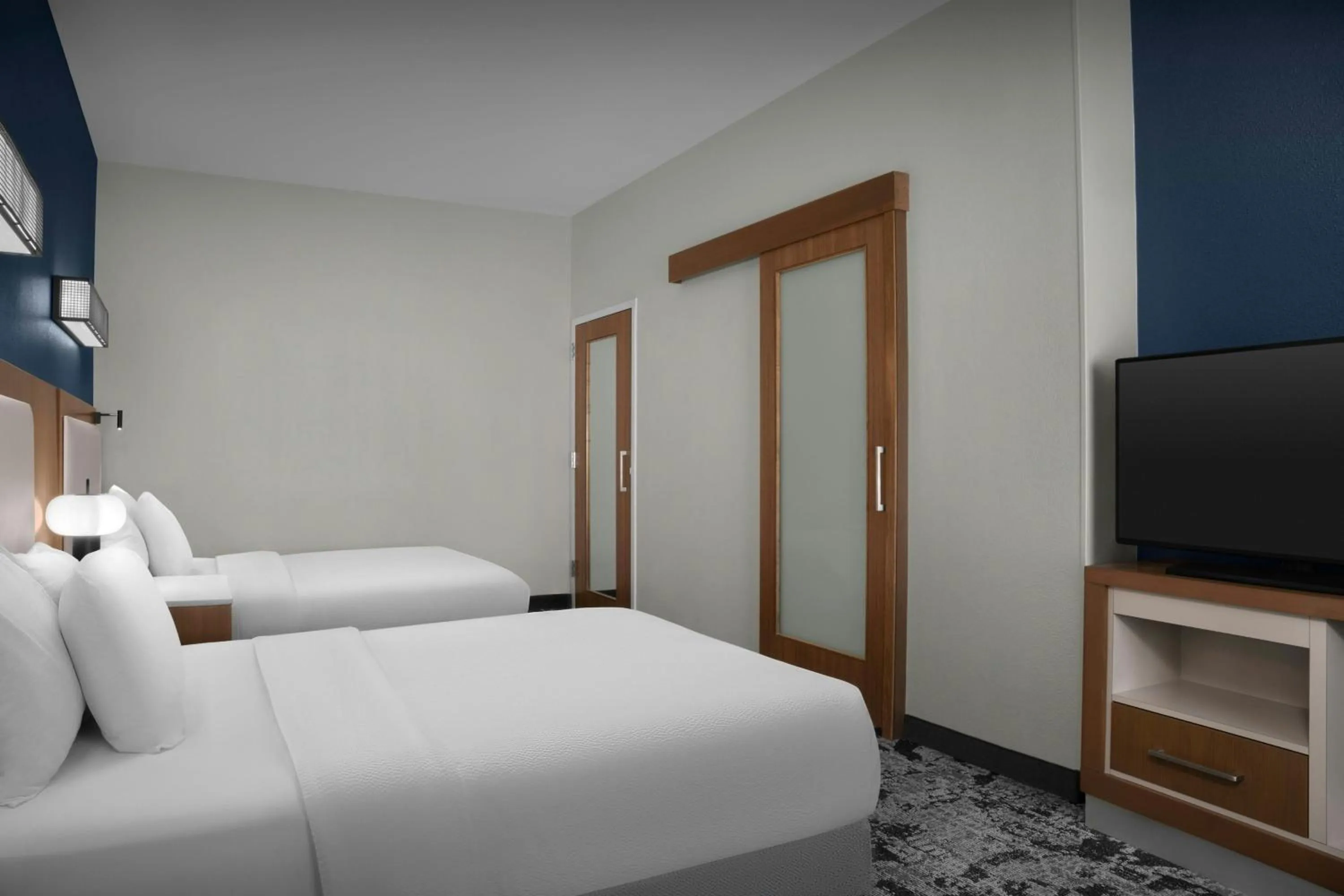 Bedroom, Bed in Springhill Suites by Marriott Savannah Downtown Historic District